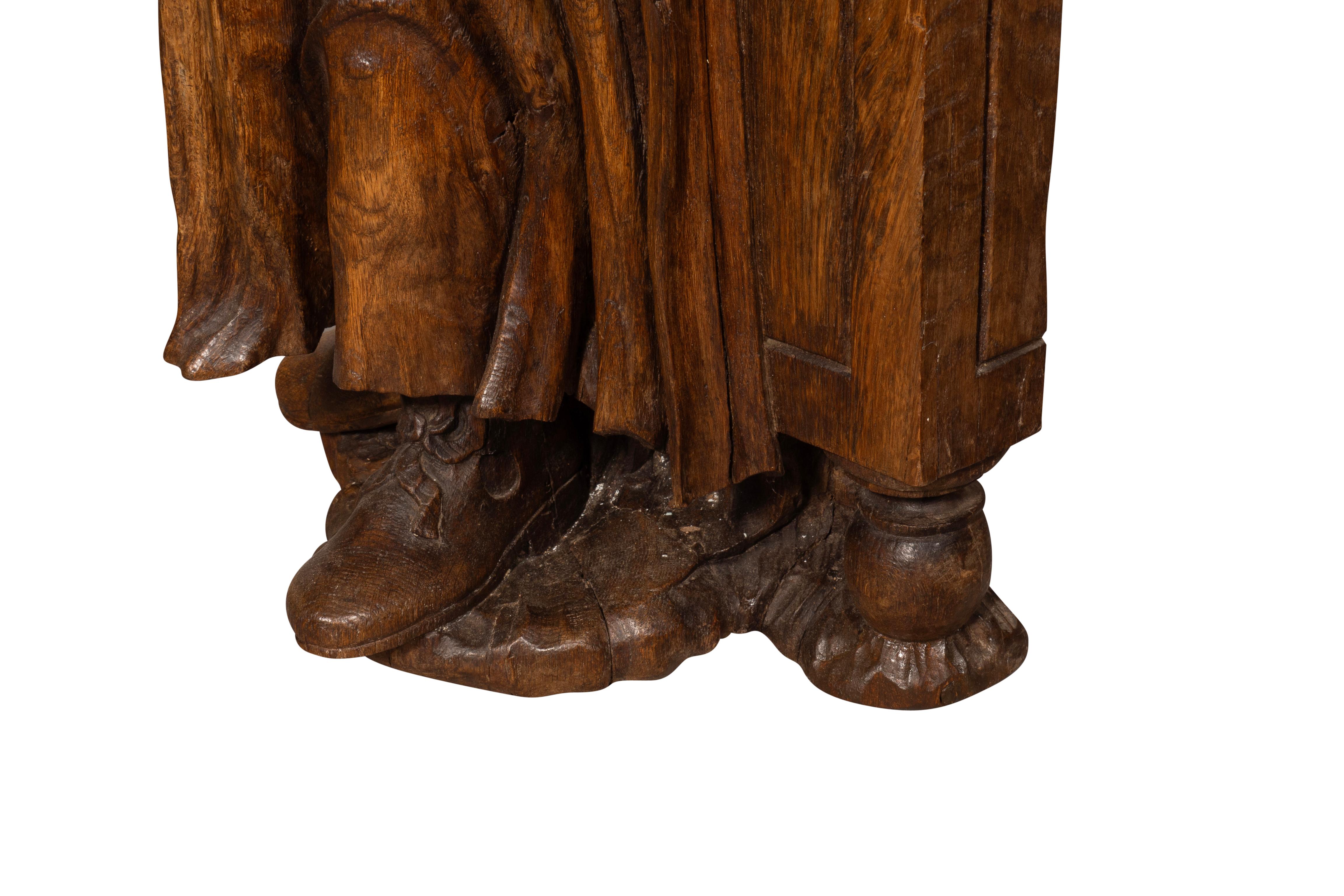 Flemish Baroque Carved Oak Figure Of A Scholar For Sale 3