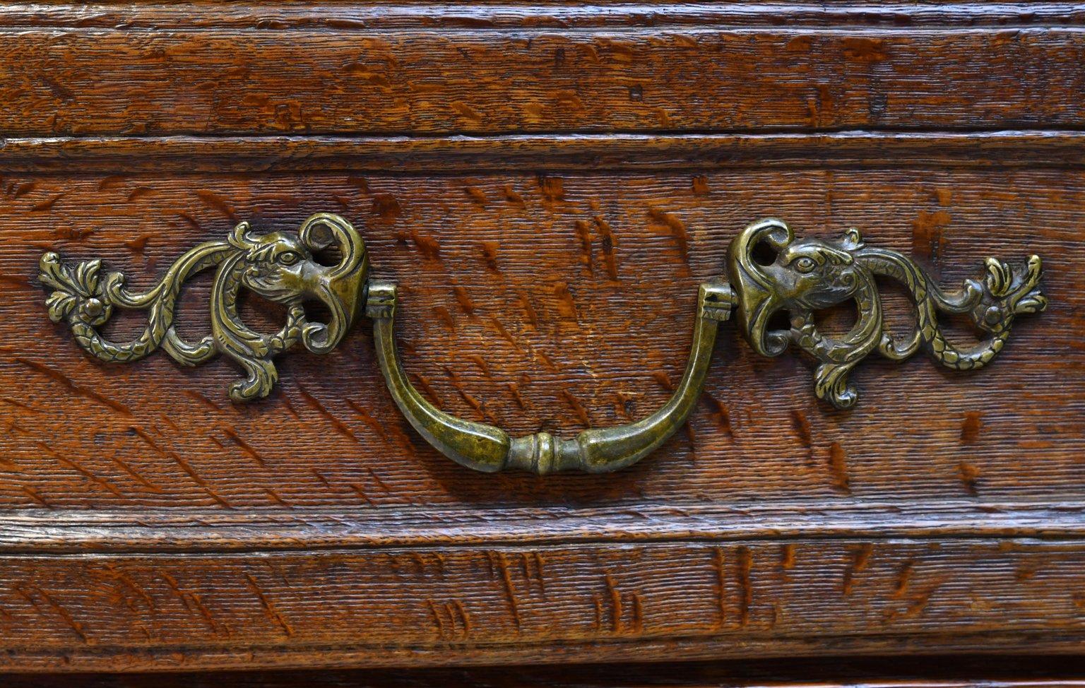 Flemish Baroque Chest of Drawers in Rich European Oak, circa 1770 For Sale 3