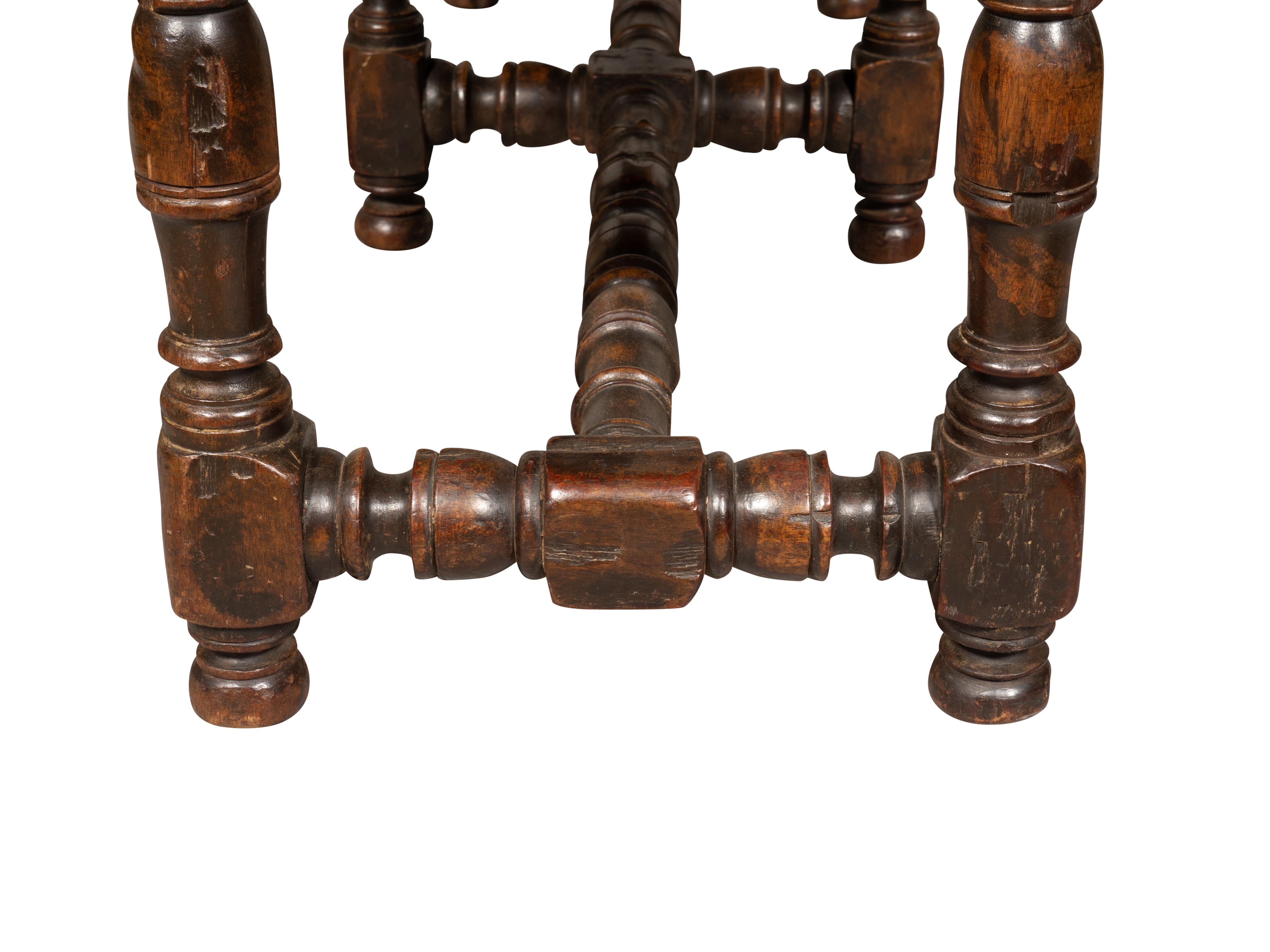 Banc en noyer baroque Flemish en vente 5