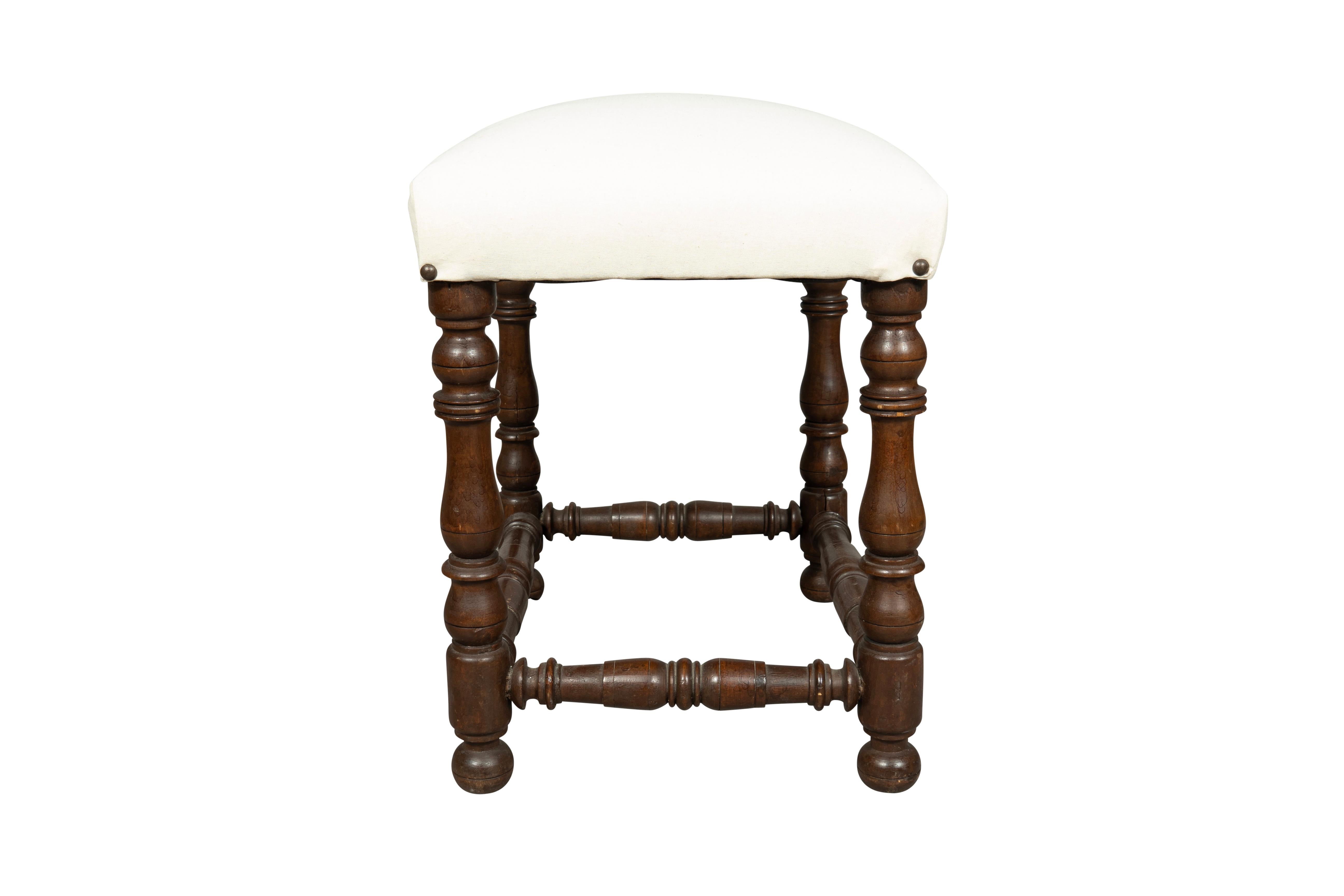 18th Century Flemish Baroque Walnut Bench For Sale