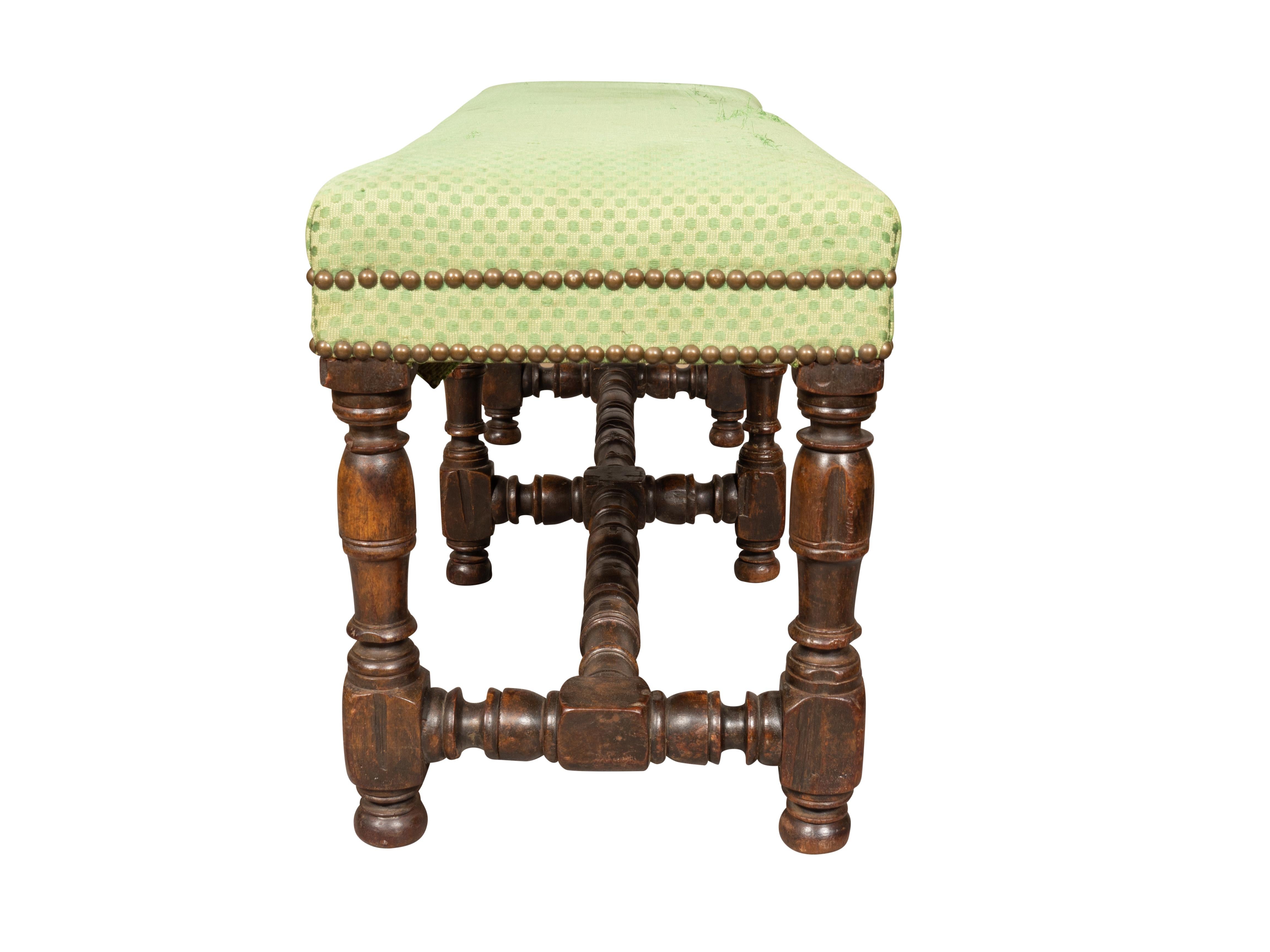 Tissu Banc en noyer baroque Flemish en vente