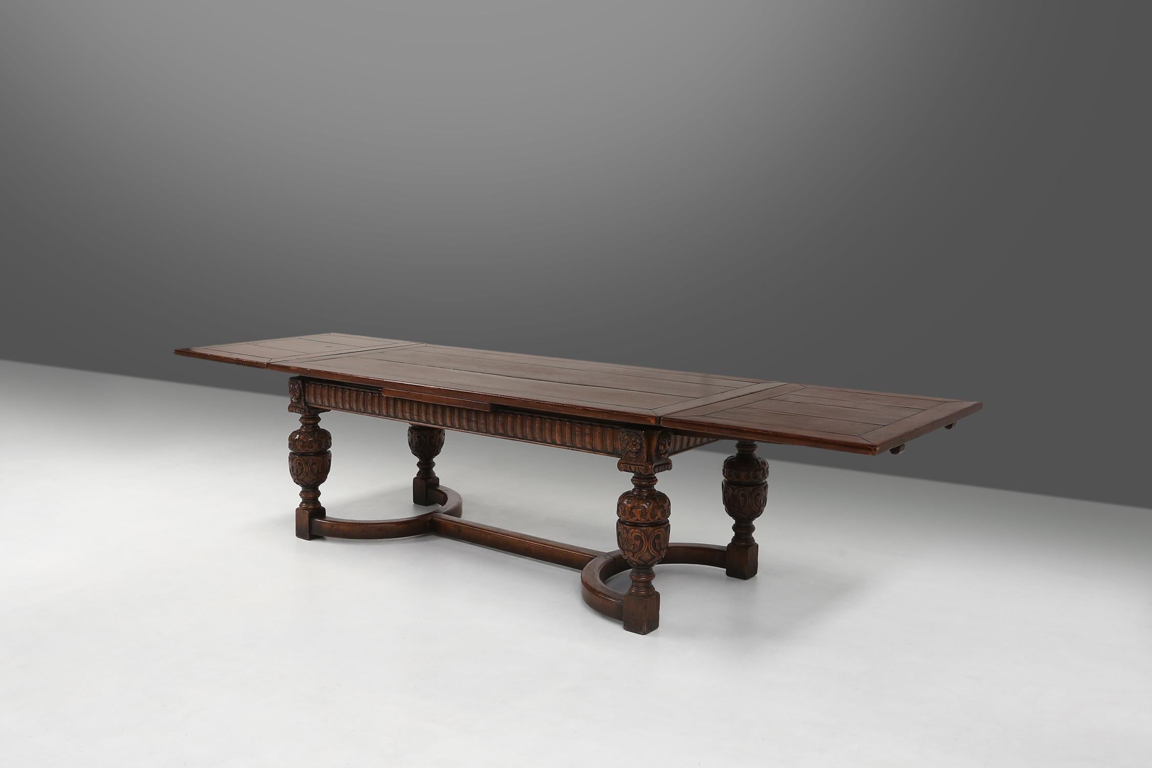 Flemish late 18th century dining table 11