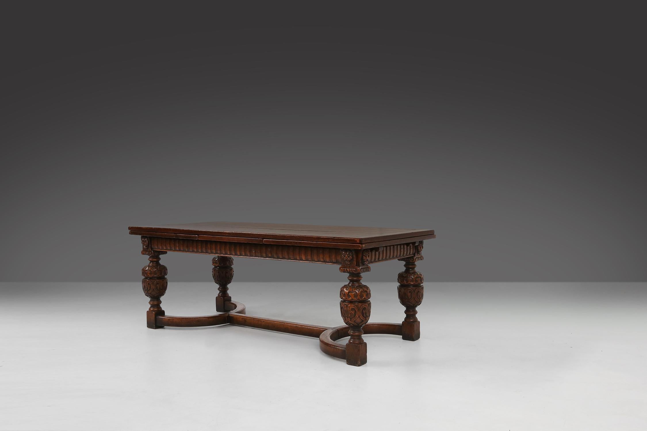 Belgian Flemish late 18th century dining table