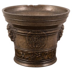 Mortier Flemish. Bronze. 17e siècle.