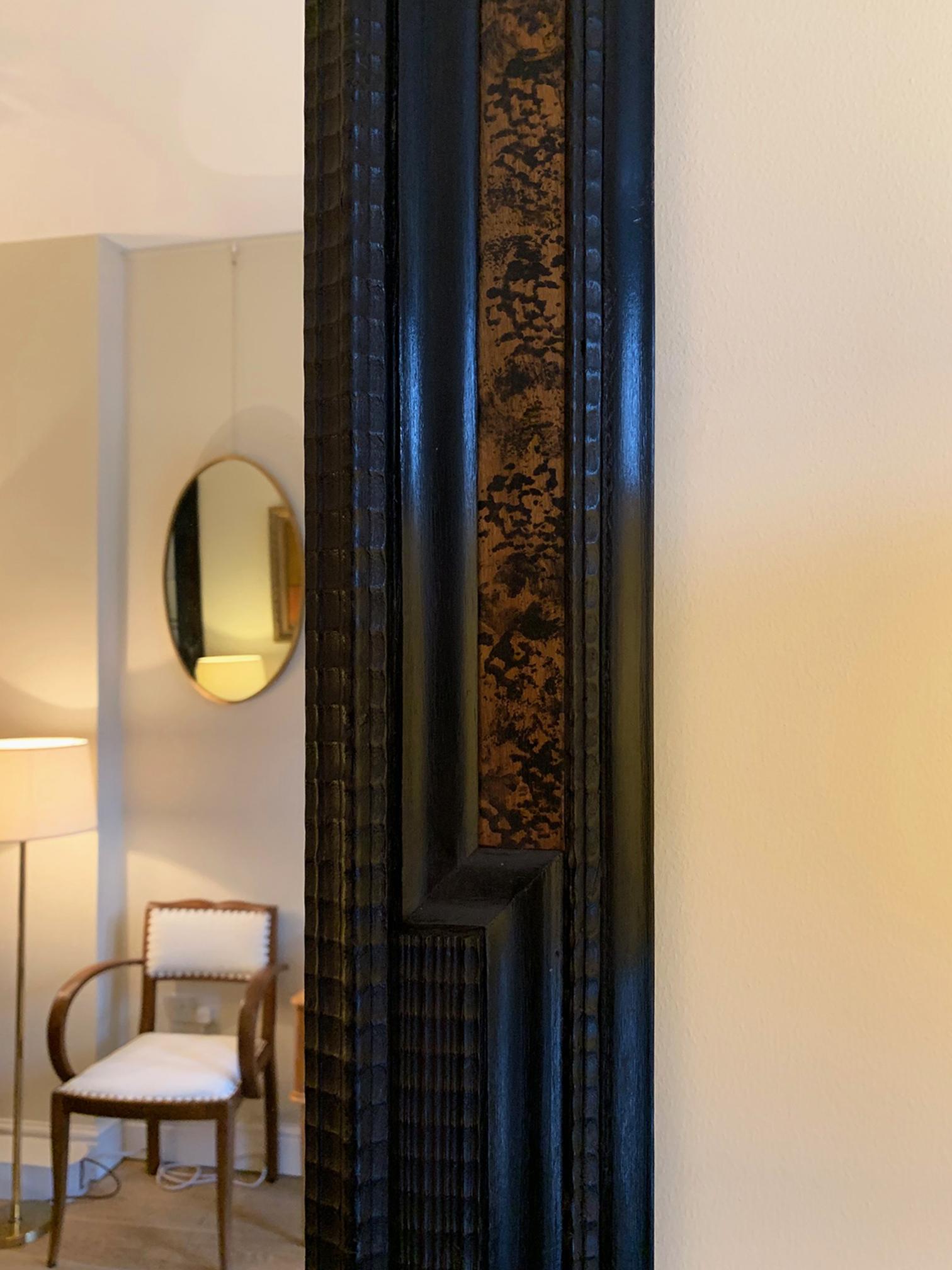 Flemish Style Faux Tortoishell and Ebonised Ripple Frame Mirror In Good Condition In London, GB