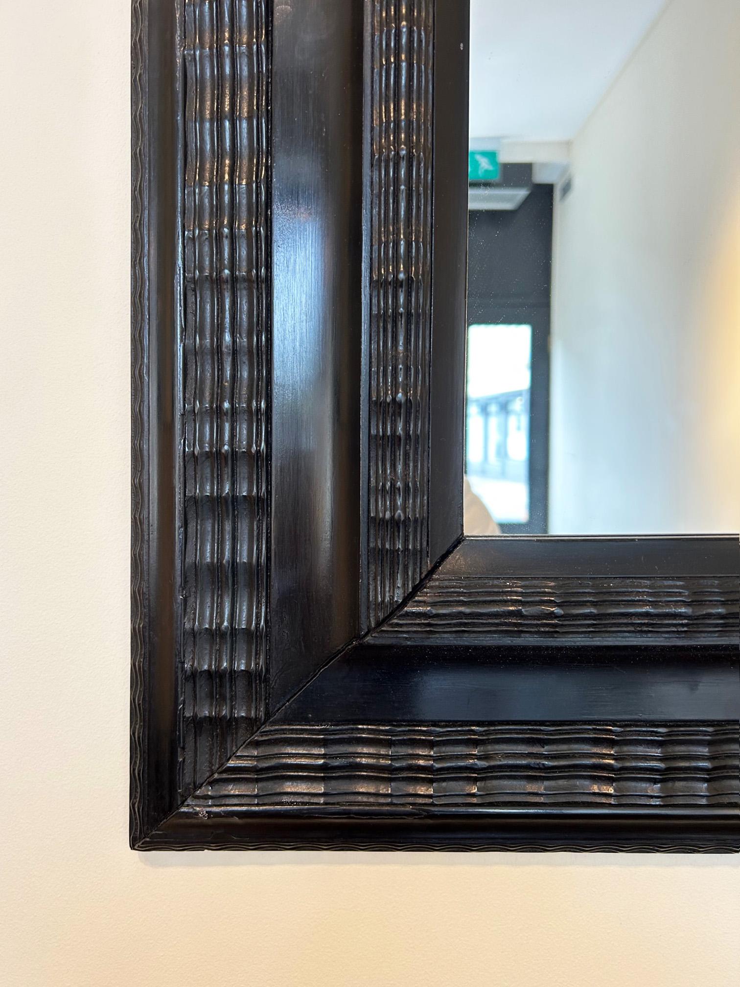 Ripple-Rahmen-Spiegel im flämischen Stil (Barock) im Angebot