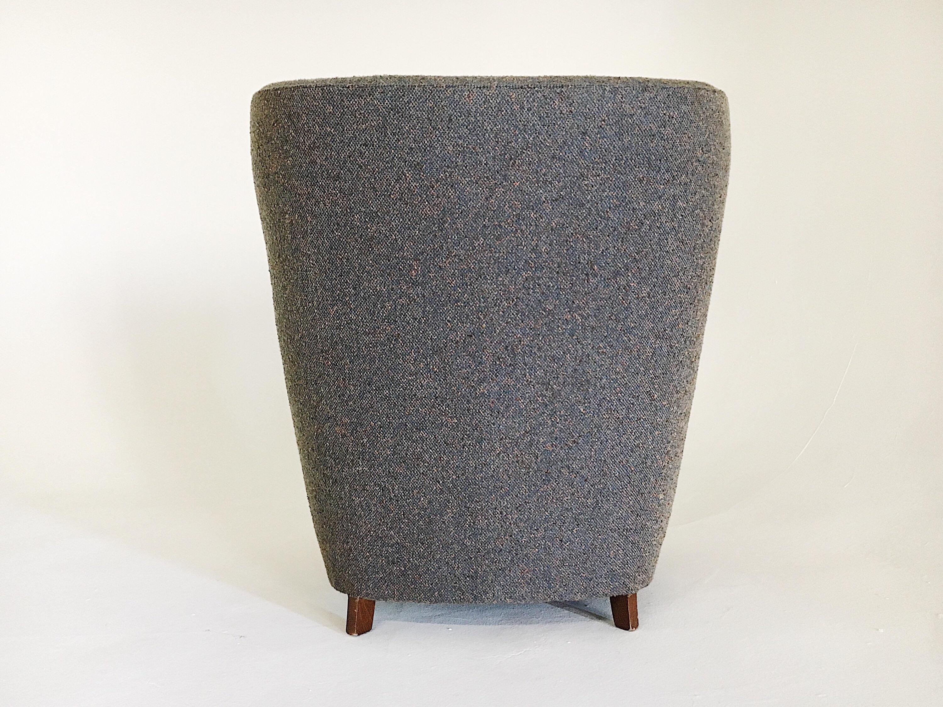 Mid-20th Century Flemming Lassen Attributed Lounge Chair in Boucle and Beech