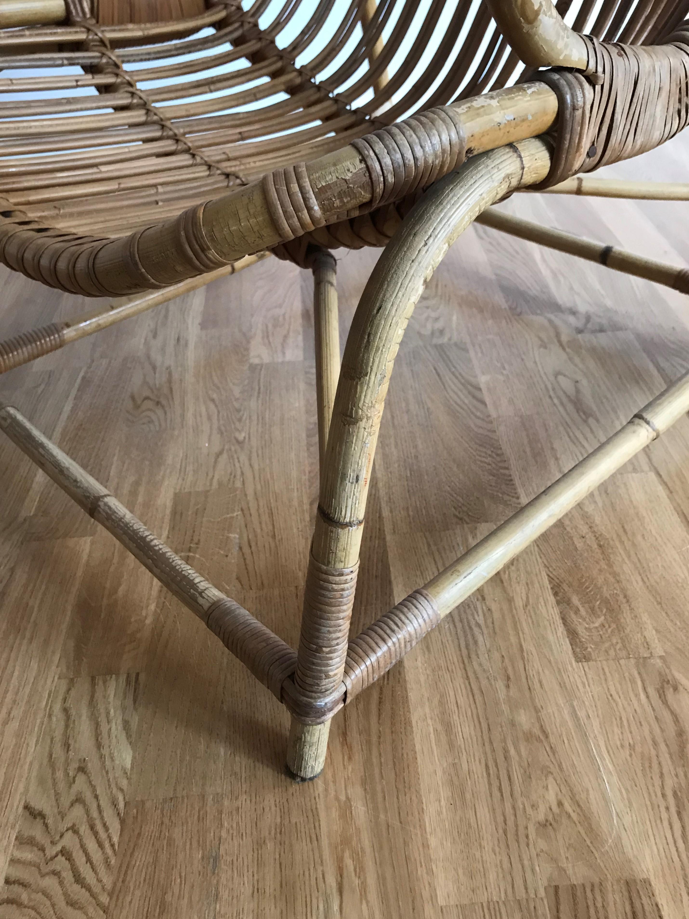 Flemming Lassen, Early Lounge Chair, Bamboo, Cane, E. V. A. Nissen & Co., 1940s In Fair Condition In High Point, NC