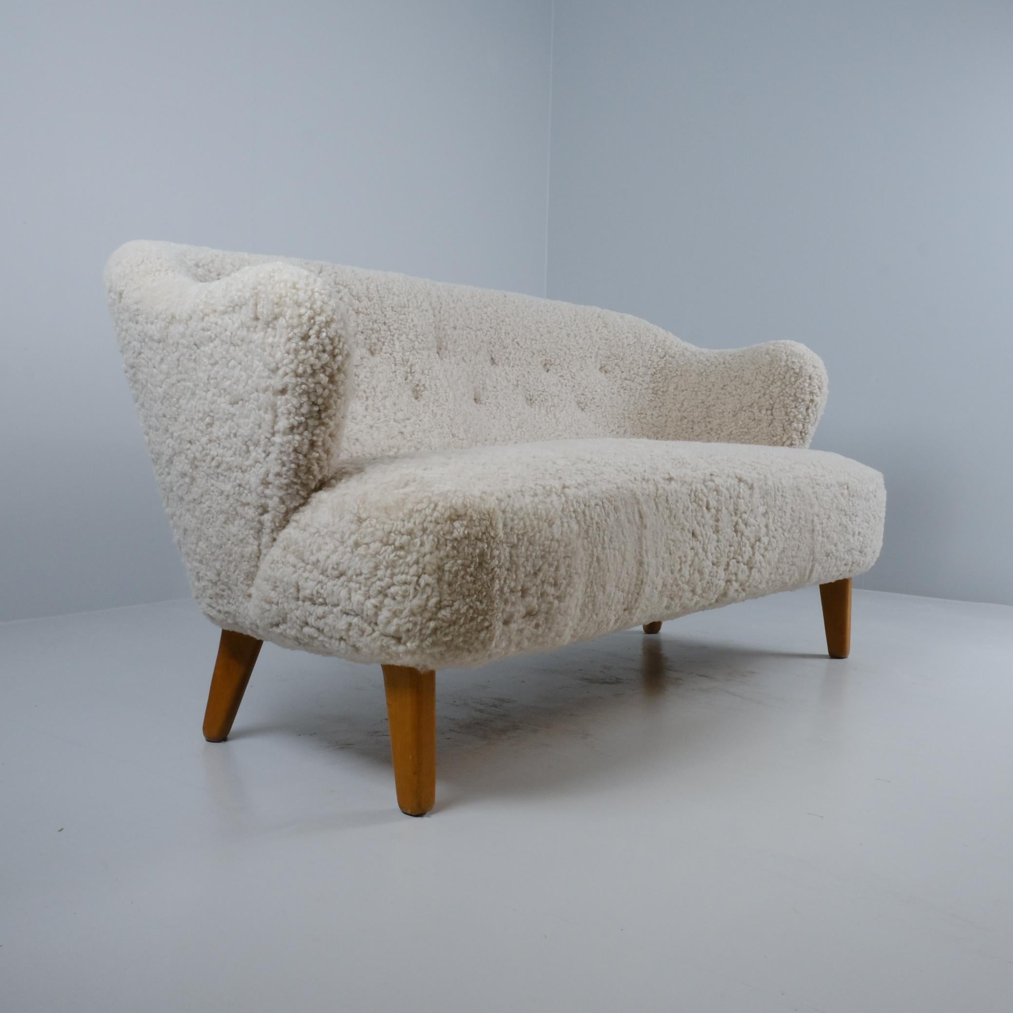 Sofá Flemming Lassen Ingeborg de haya y piel de oveja lisa beige, Asko Años 50 Finlandés en venta