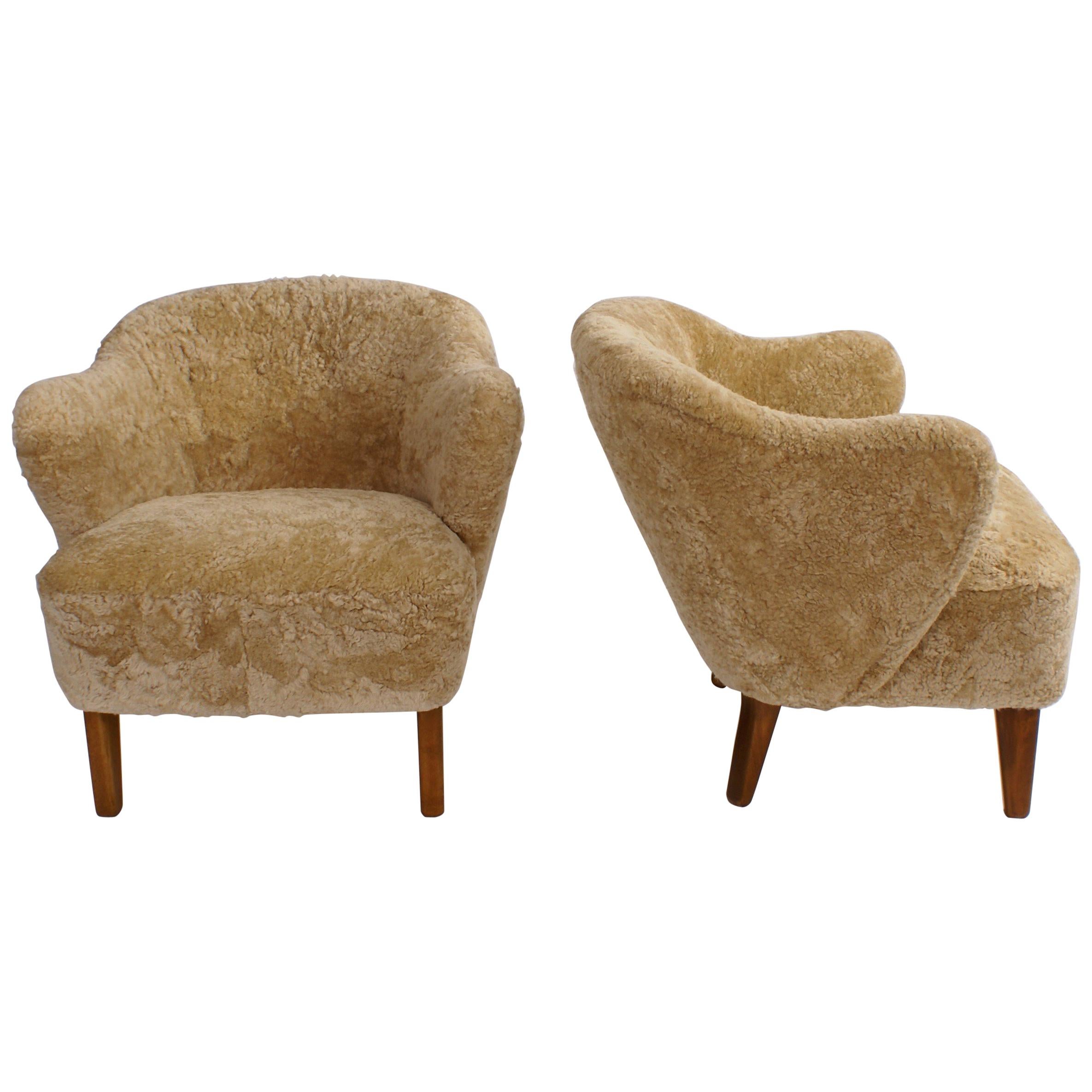 Flemming Lassen Pair of Easy Chairs in Honey Coloured Sheepksin, 1940s