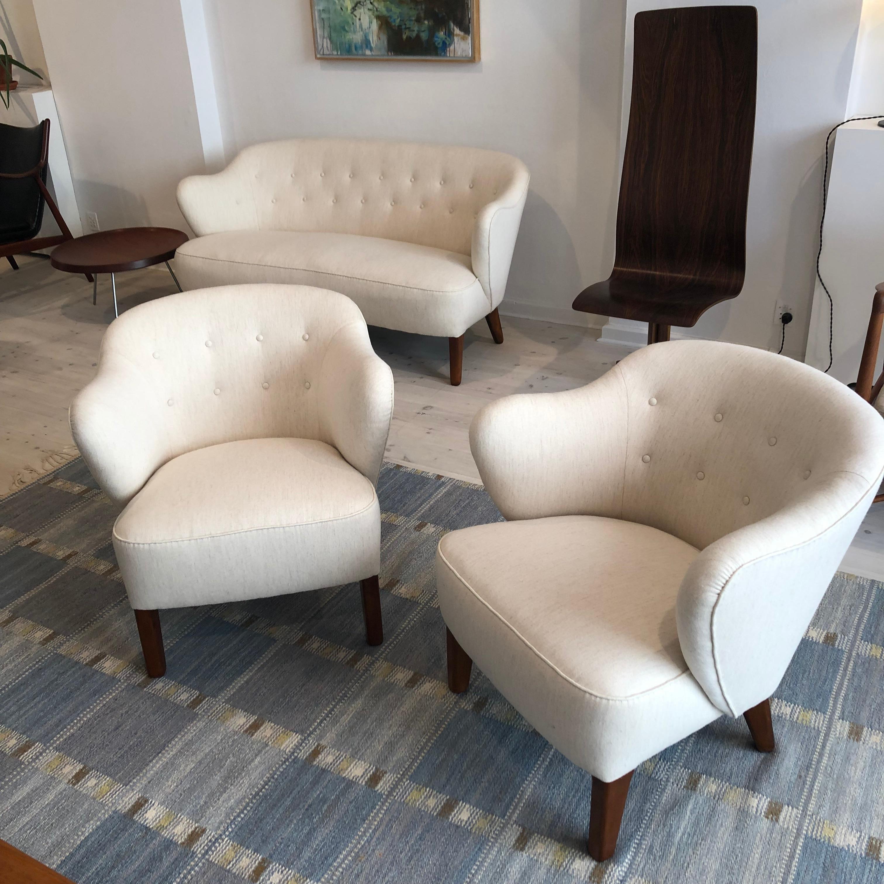 Danish Flemming Lassen Pair of Easy Chairs in White Fabric, 1940s For Sale