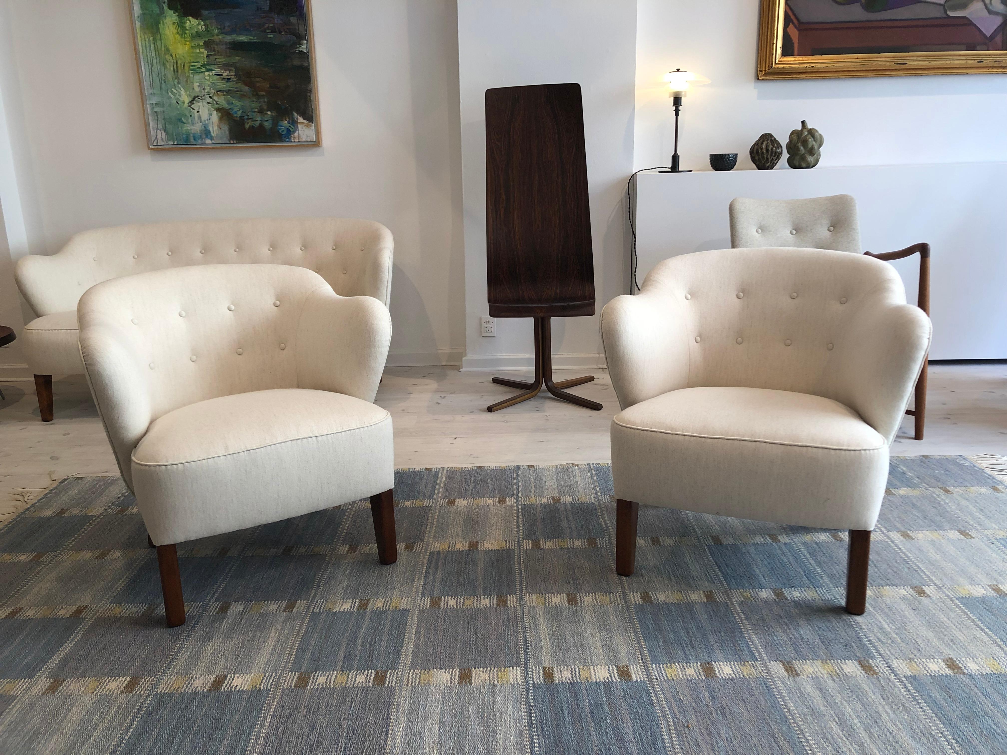Flemming Lassen Pair of Easy Chairs in White Fabric, 1940s For Sale 1