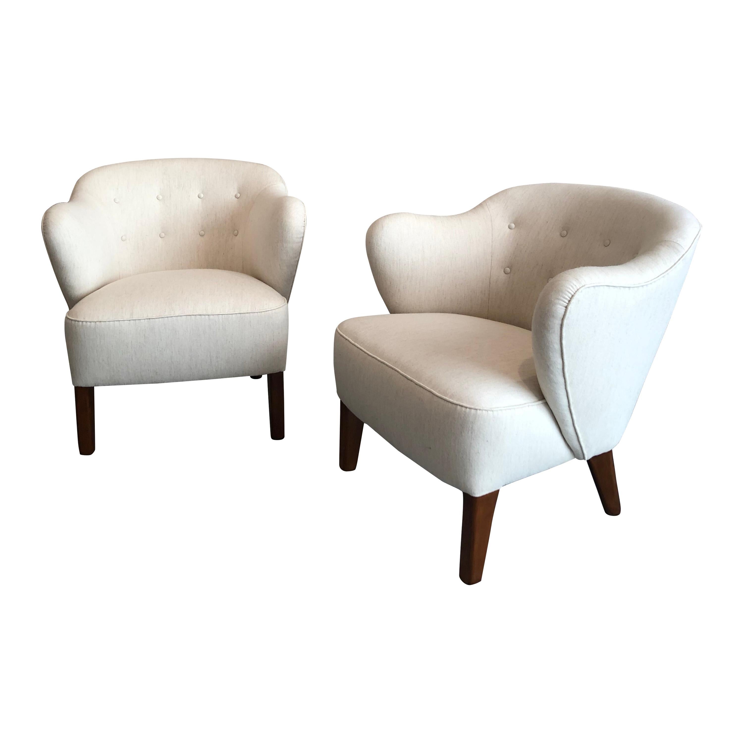 Flemming Lassen Pair of Easy Chairs in White Fabric, 1940s For Sale