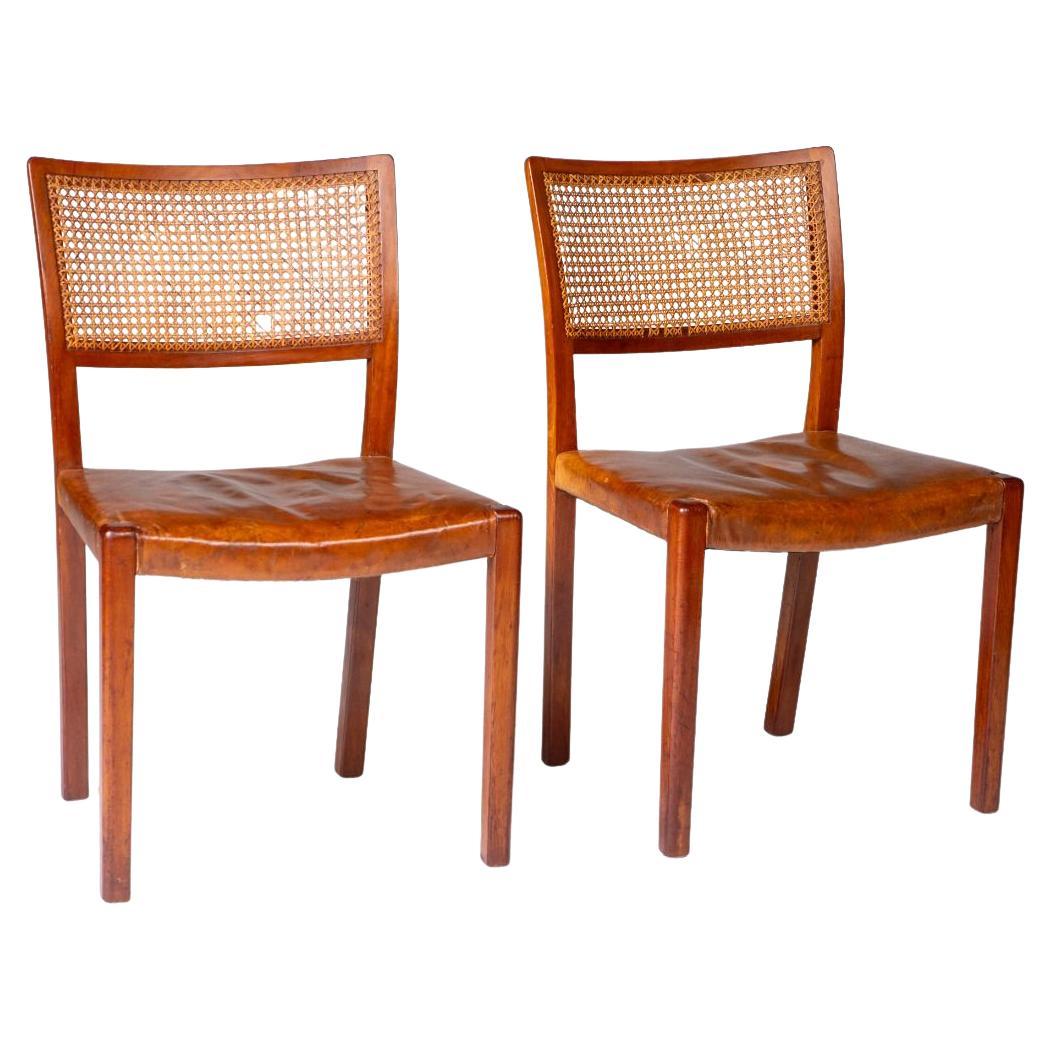 Flemming Lassen - Rara coppia di sedie in mogano con schienale a bastone