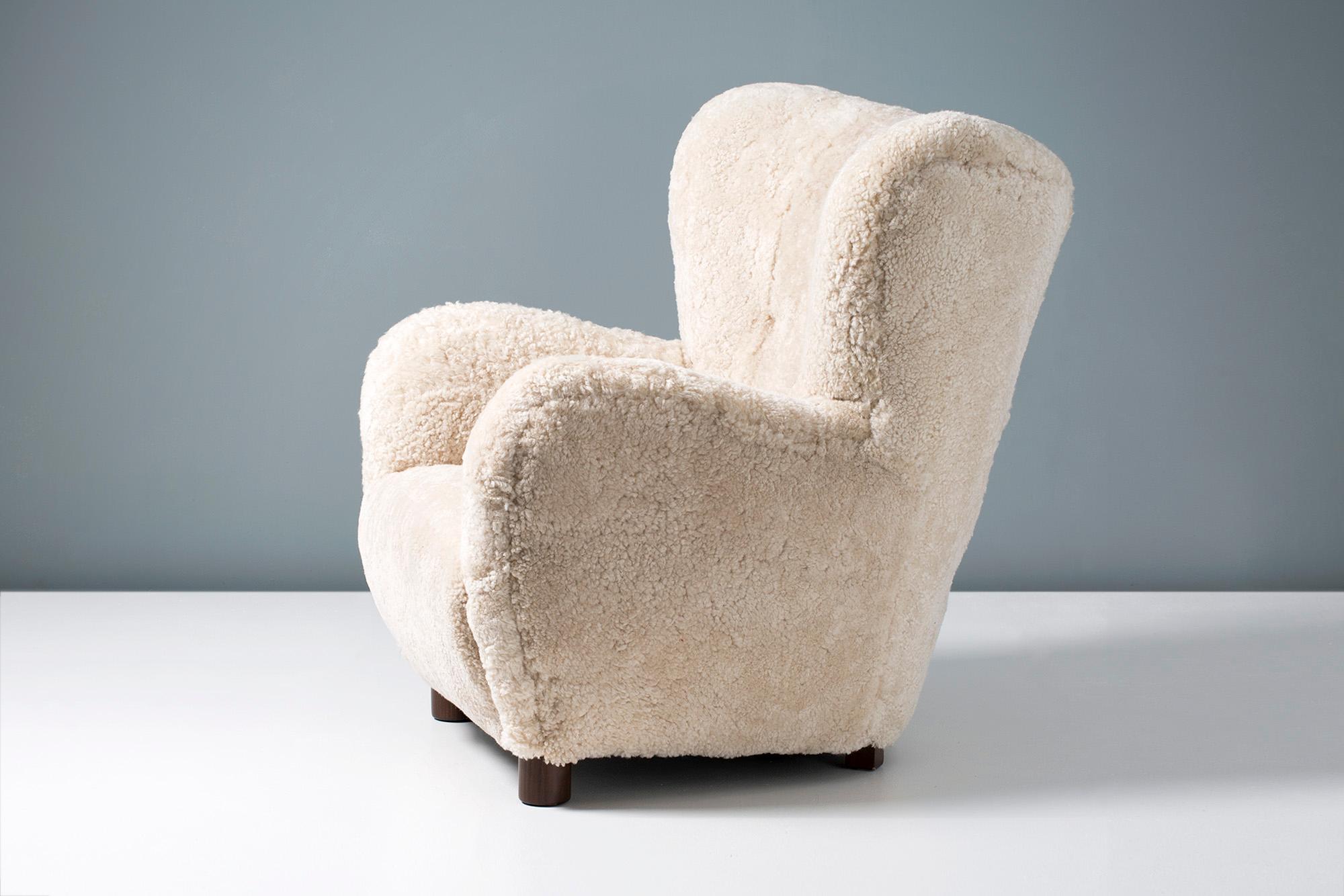 Scandinavo moderno Poltrona in pelle di pecora in stile Flemming Lassen del 1950 in vendita