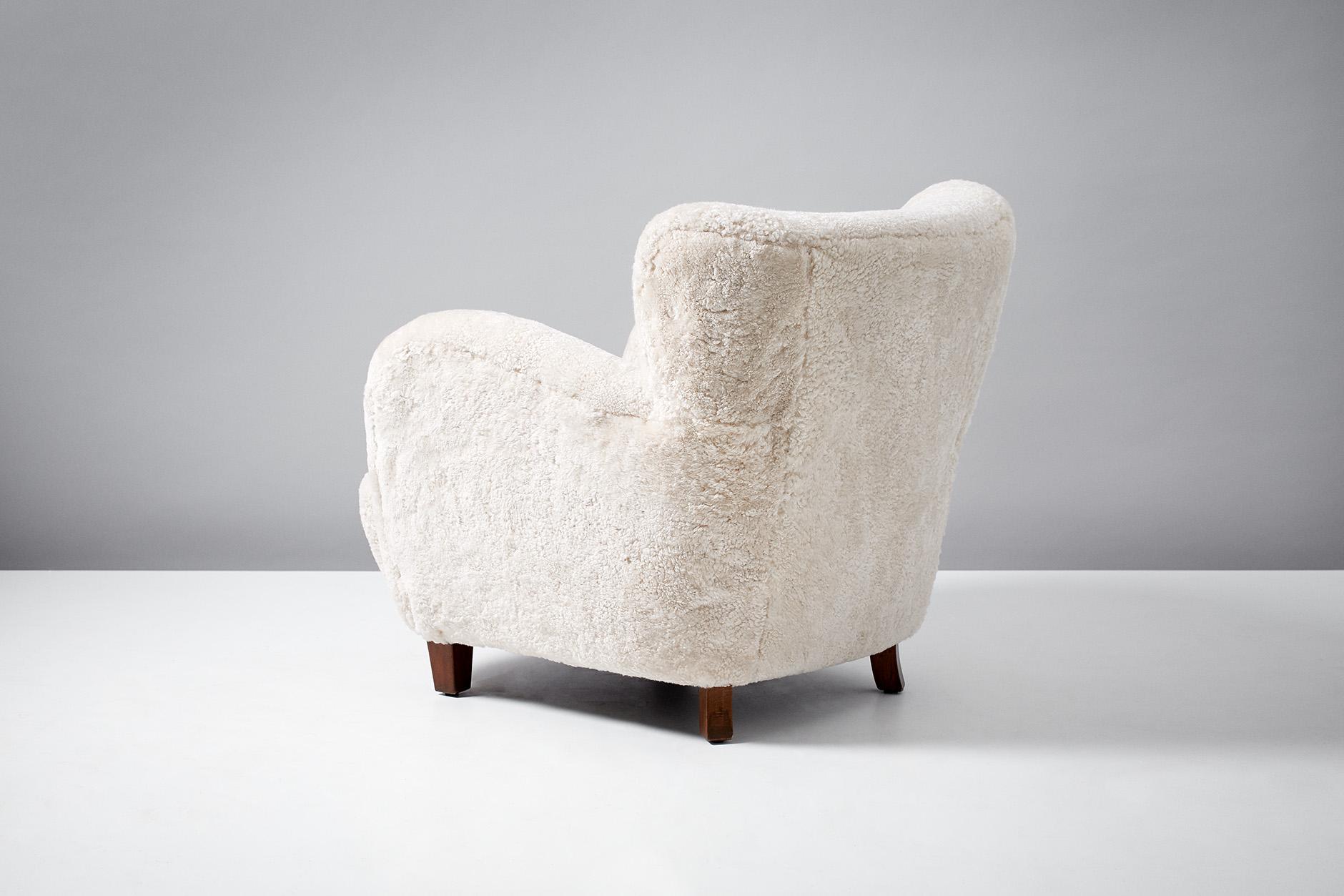 Scandinavian Modern Flemming Lassen Style Danish Sheepskin Lounge Chair, circa 1930s