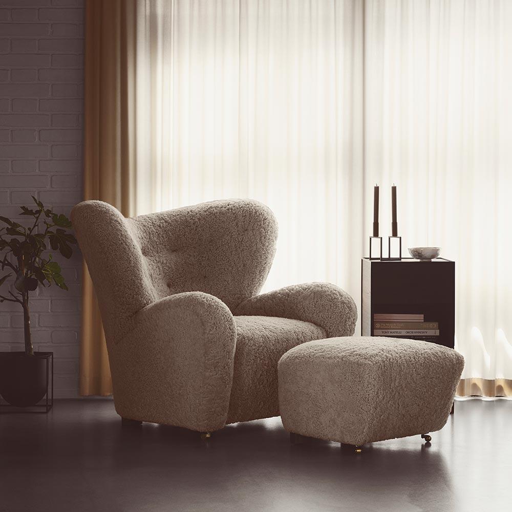 Moderne Flemming Lassen The Tired Man Ottoman Sheepskin Moonlight pour Audo en vente