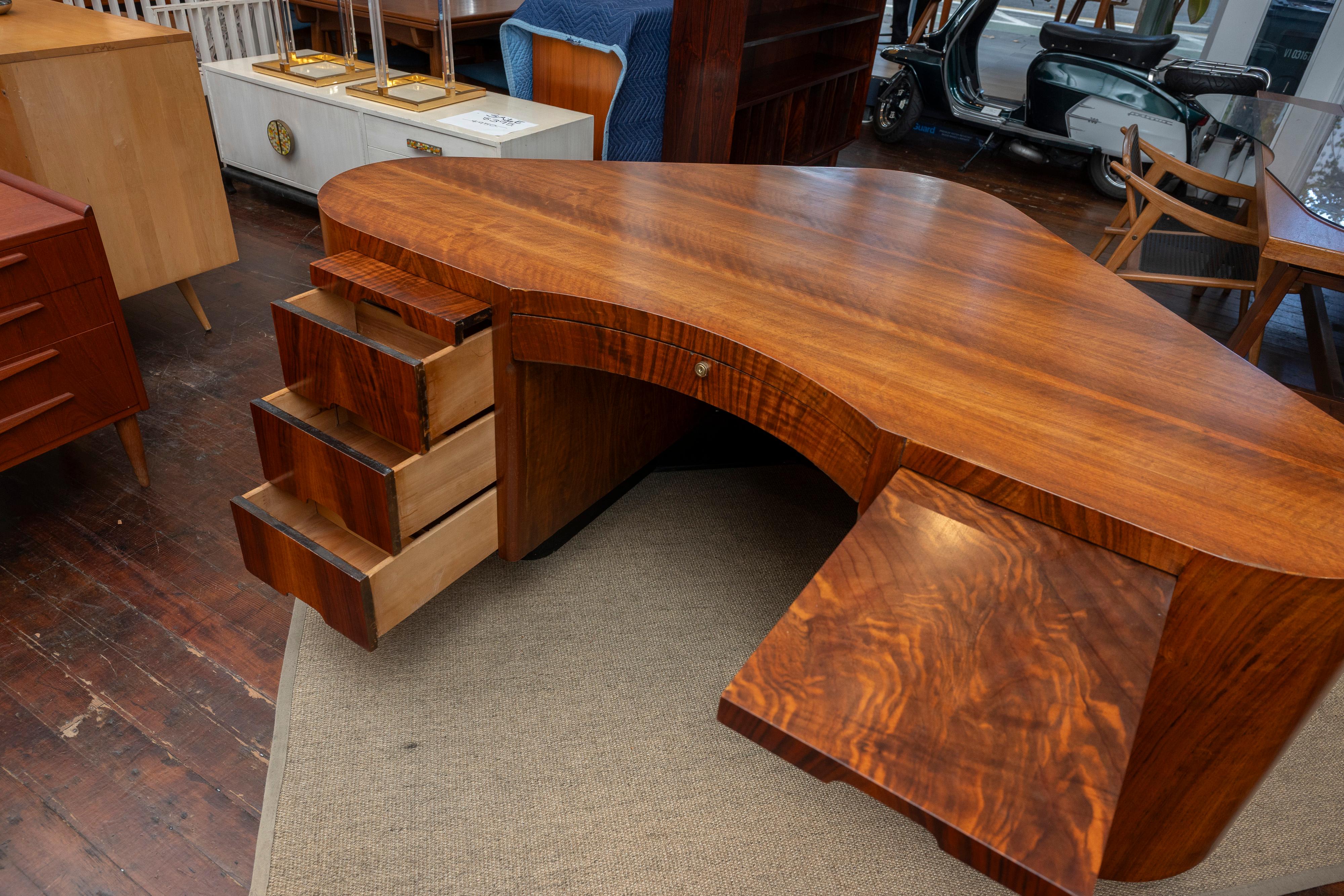 Scrivania Fletcher Aviation Disegnata da Frank Fletcher per Hughes Aircraft In condizioni buone in vendita a San Francisco, CA