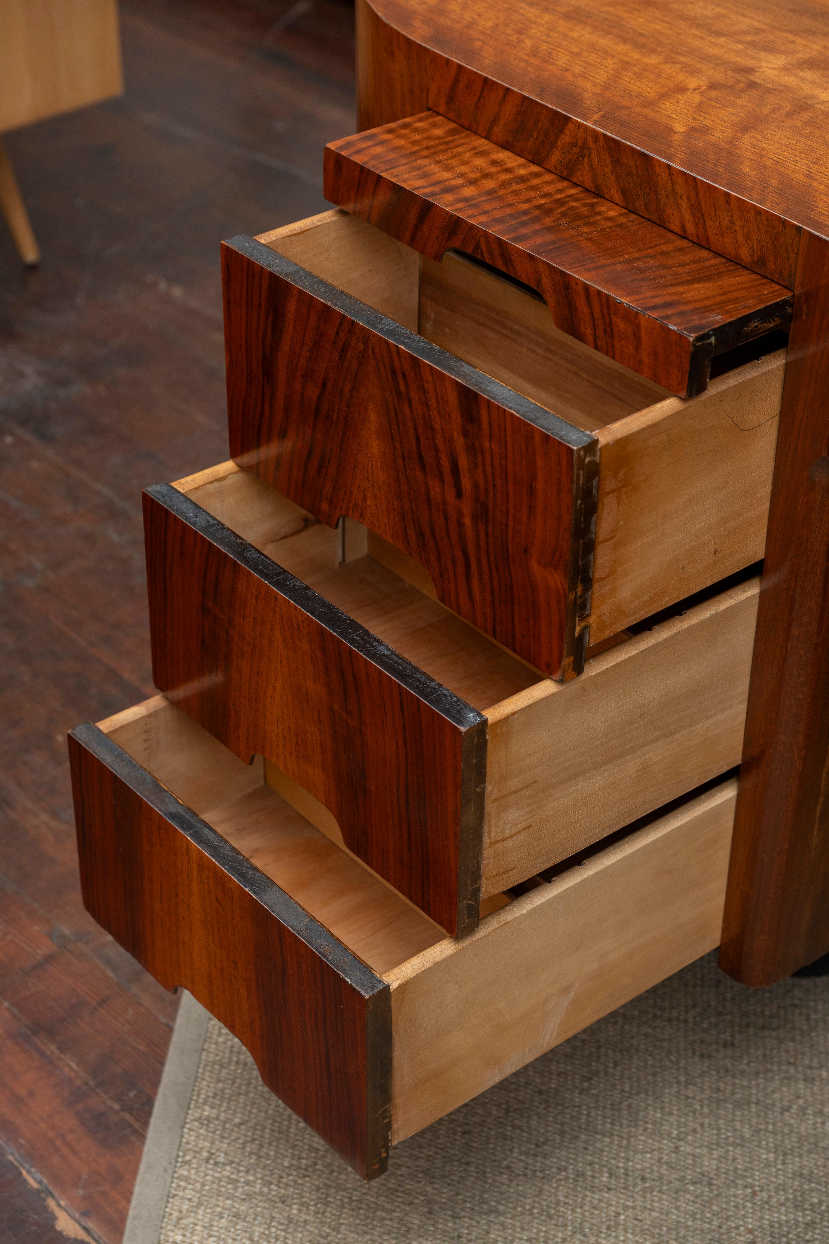 Metà XX secolo Scrivania Fletcher Aviation Disegnata da Frank Fletcher per Hughes Aircraft in vendita