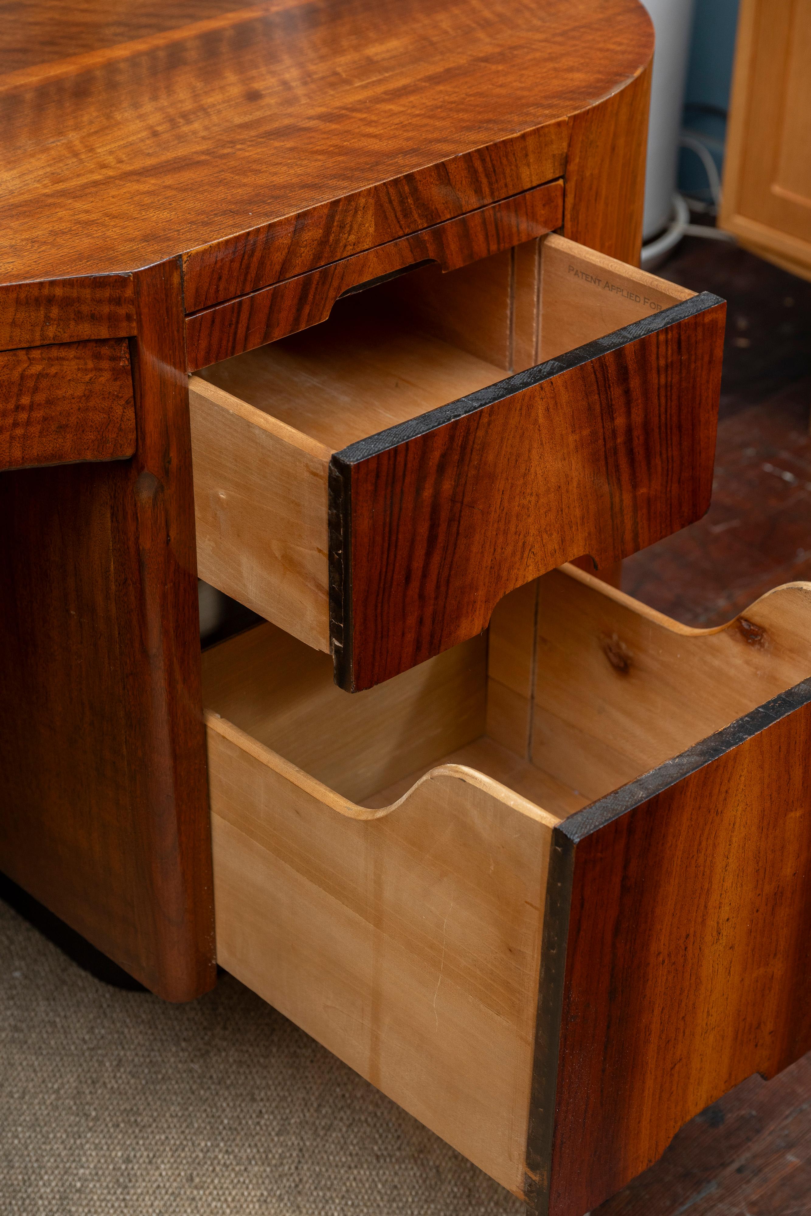 Alluminio Scrivania Fletcher Aviation Disegnata da Frank Fletcher per Hughes Aircraft in vendita