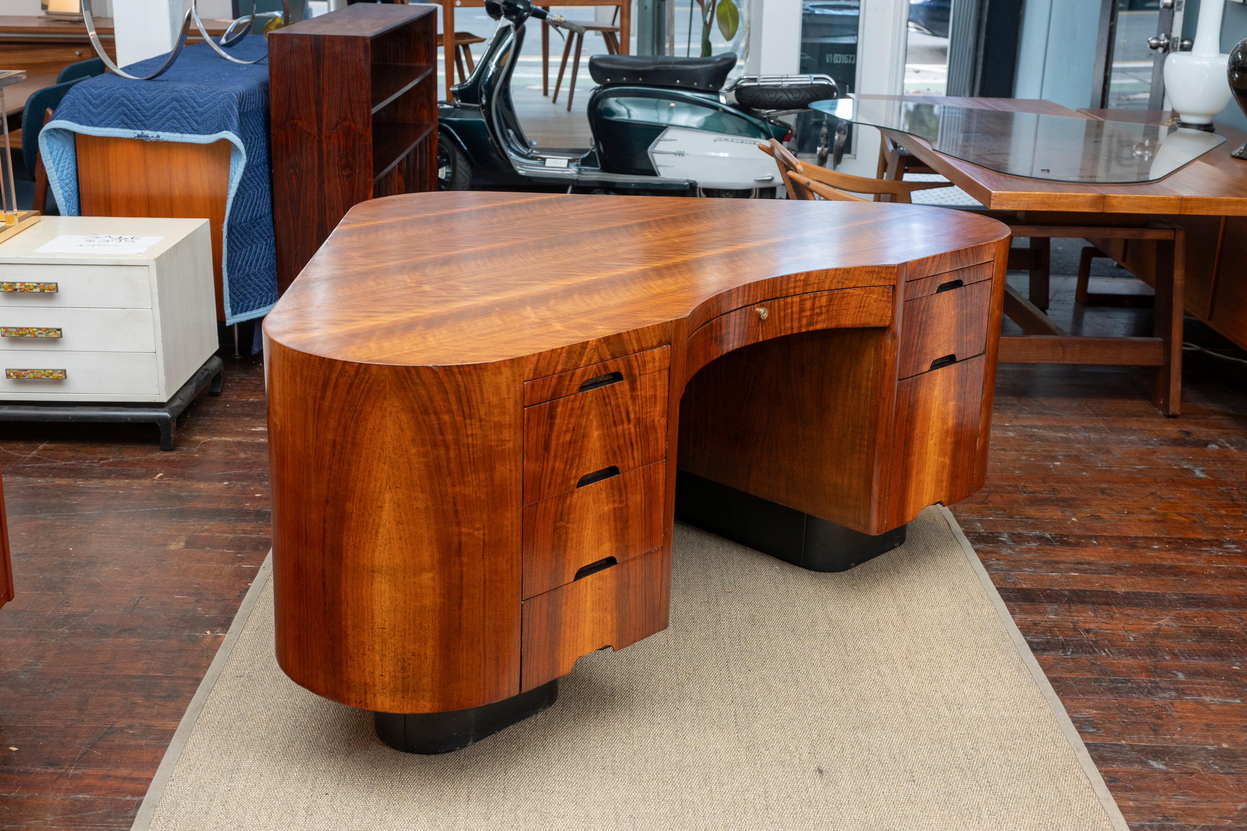 Scrivania Fletcher Aviation Disegnata da Frank Fletcher per Hughes Aircraft in vendita 2