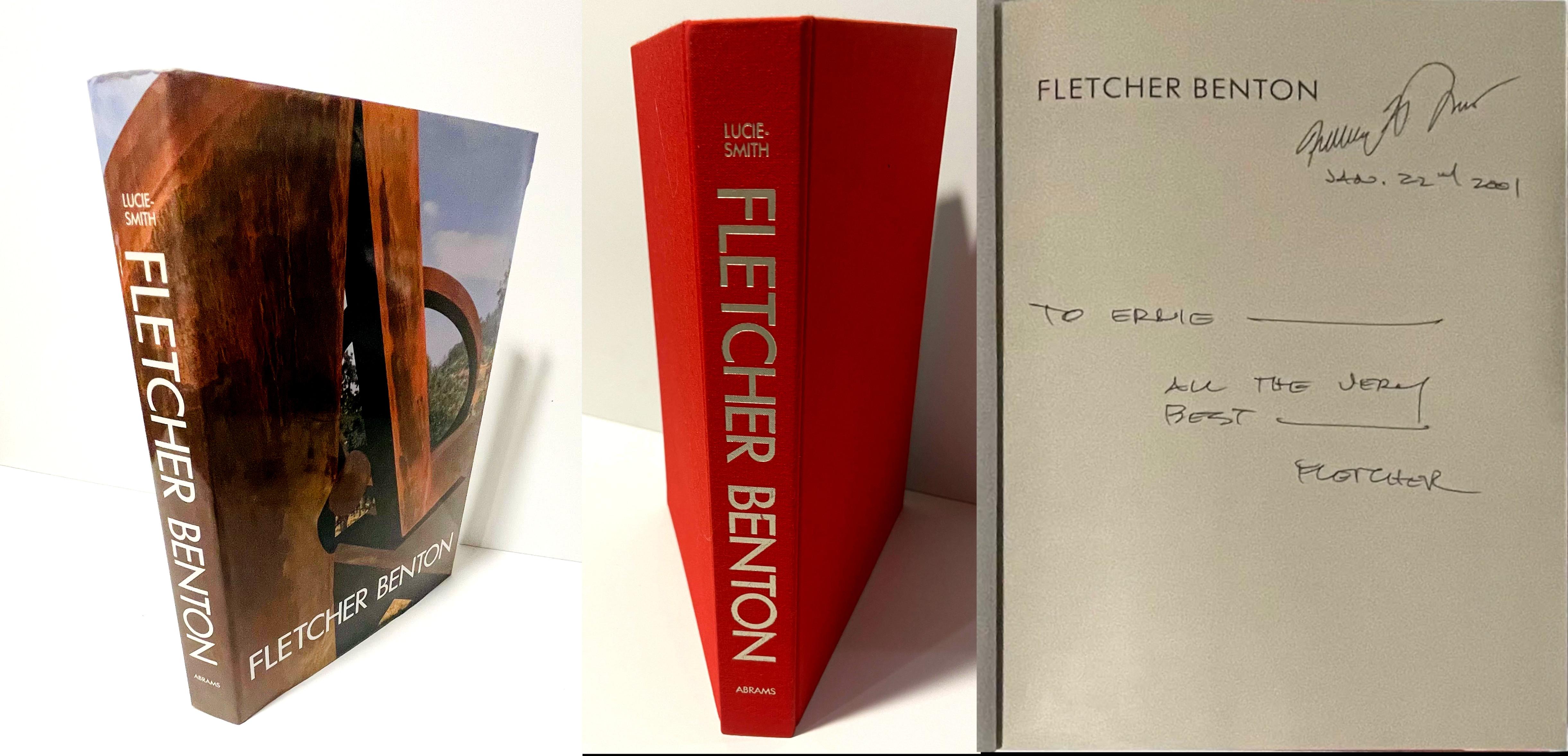 Fletcher Benton
Grande monographie cartonnée (signée deux fois par Fletcher Benton), 1990
Monographie reliée avec des planches en tissu et une jaquette (signée deux fois à la main et dédicacée à Ernie).
signée deux fois à la main, datée et inscrite