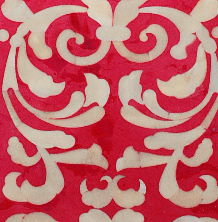 Mesa auxiliar / Taburete Cubo Fleur de Resina Roja con Incrustación Barroca de Hueso Tallado a mano en venta