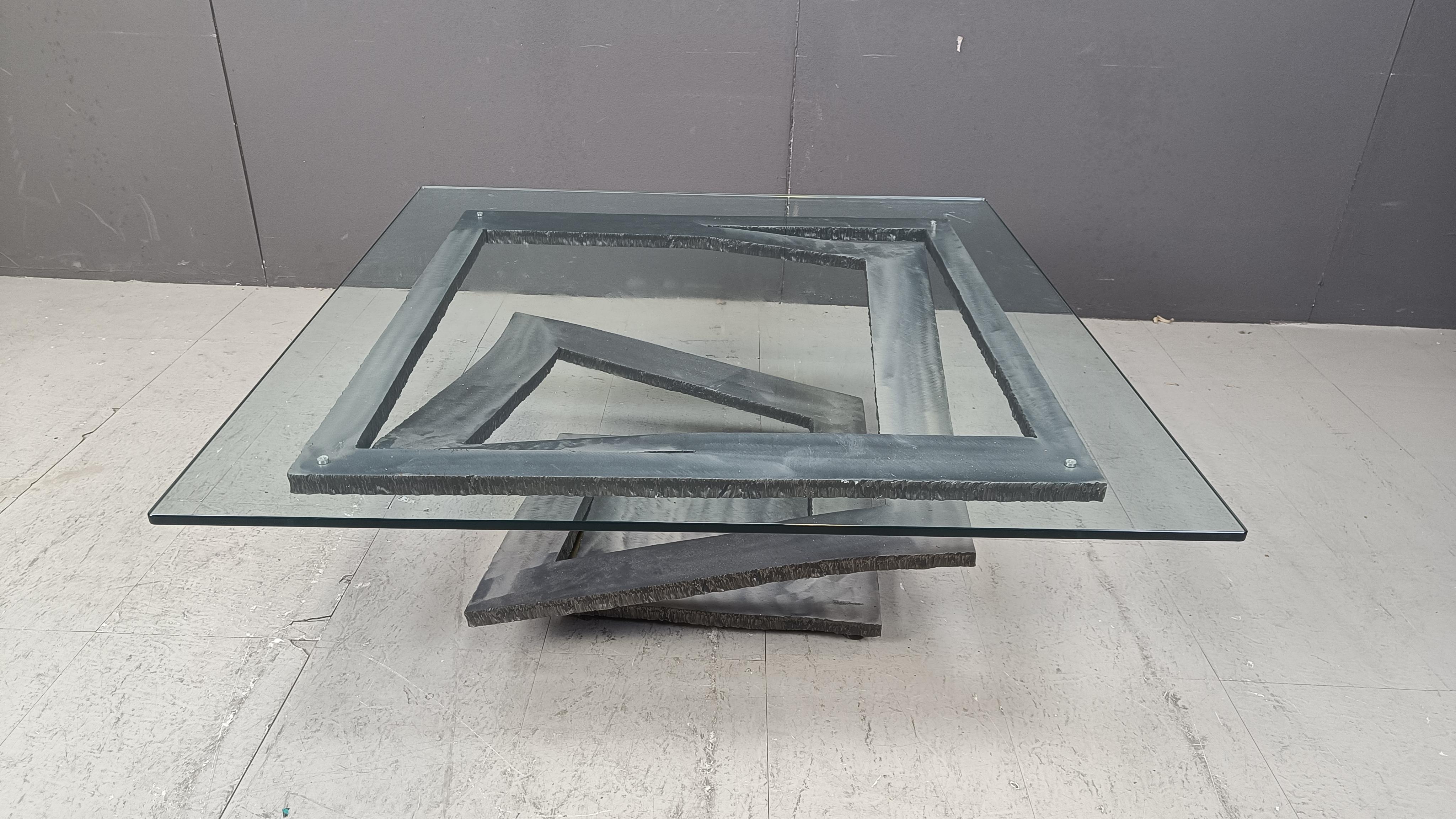 Français Table basse Fleur de Fer de Maurice Barilone, années 1980 en vente