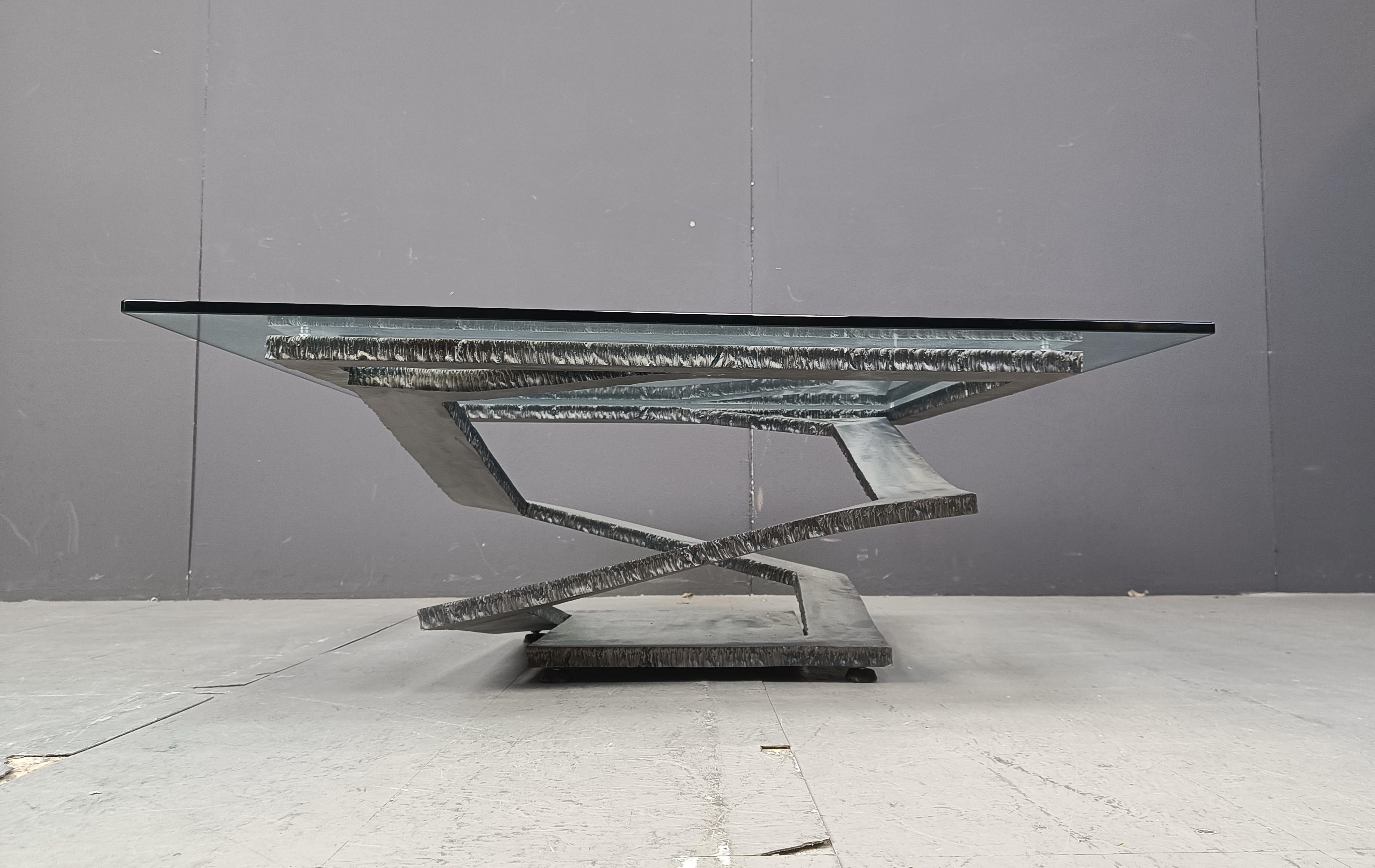 Acier Table basse Fleur de Fer de Maurice Barilone, années 1980 en vente