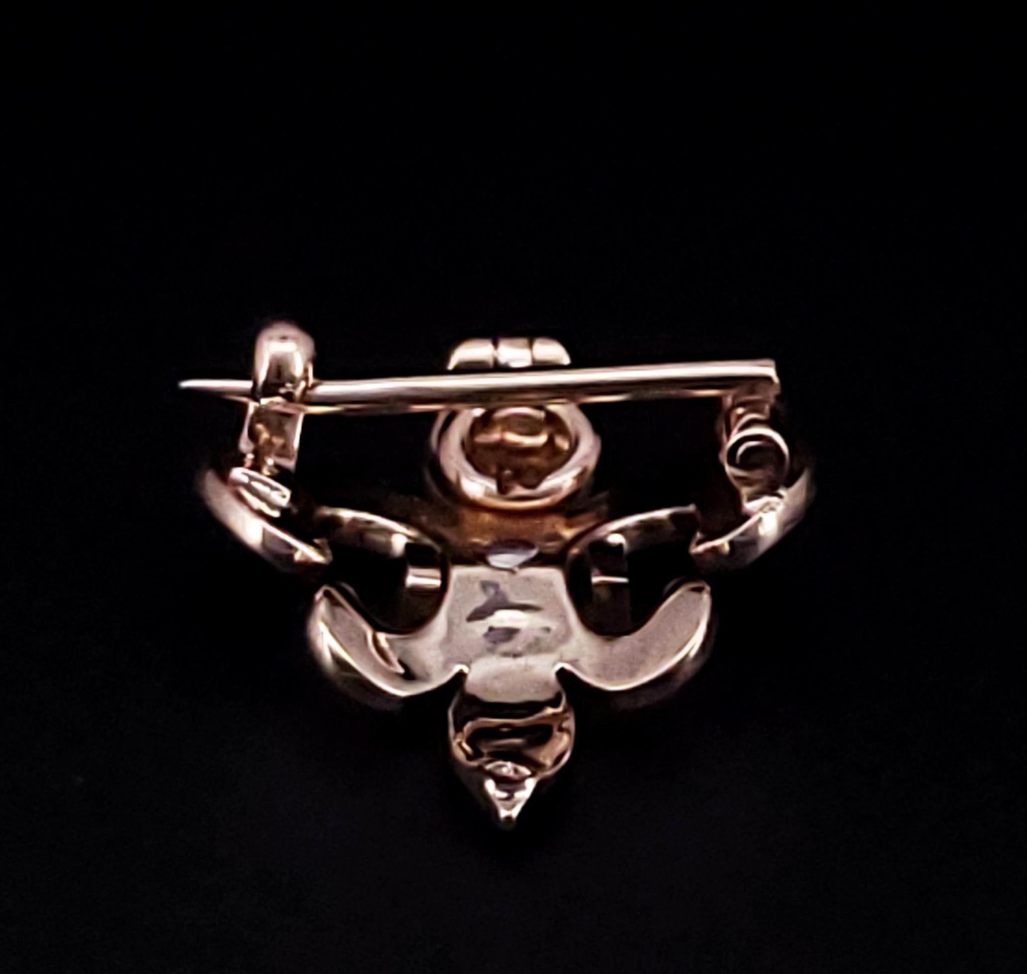 Fleur De Lis 14k Gold Seed Pearl Brooch In Excellent Condition For Sale In New York, NY