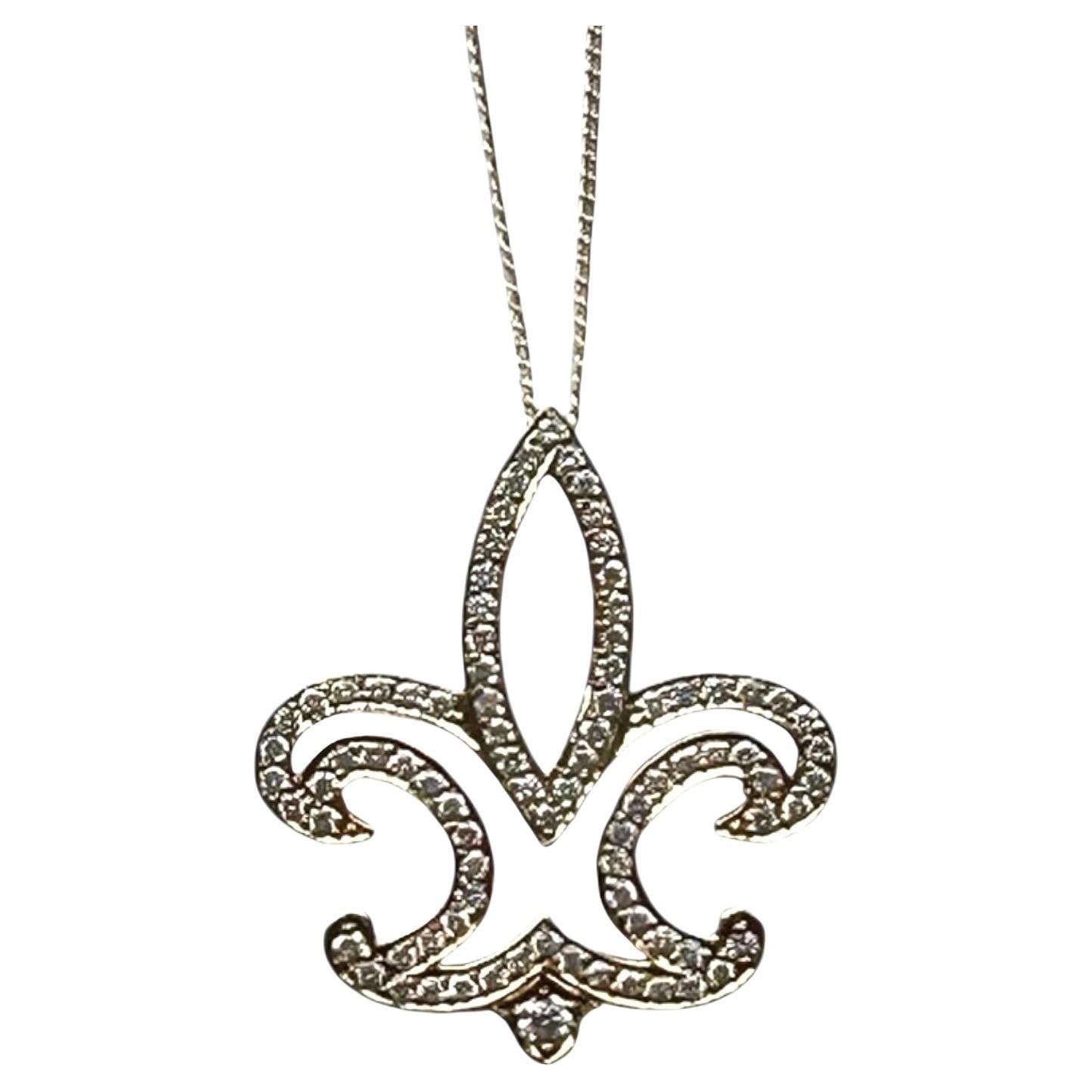 Ciondolo con diamante Fleur-de-Lis e catena, oro giallo 18 carati, 0,50 carati totali