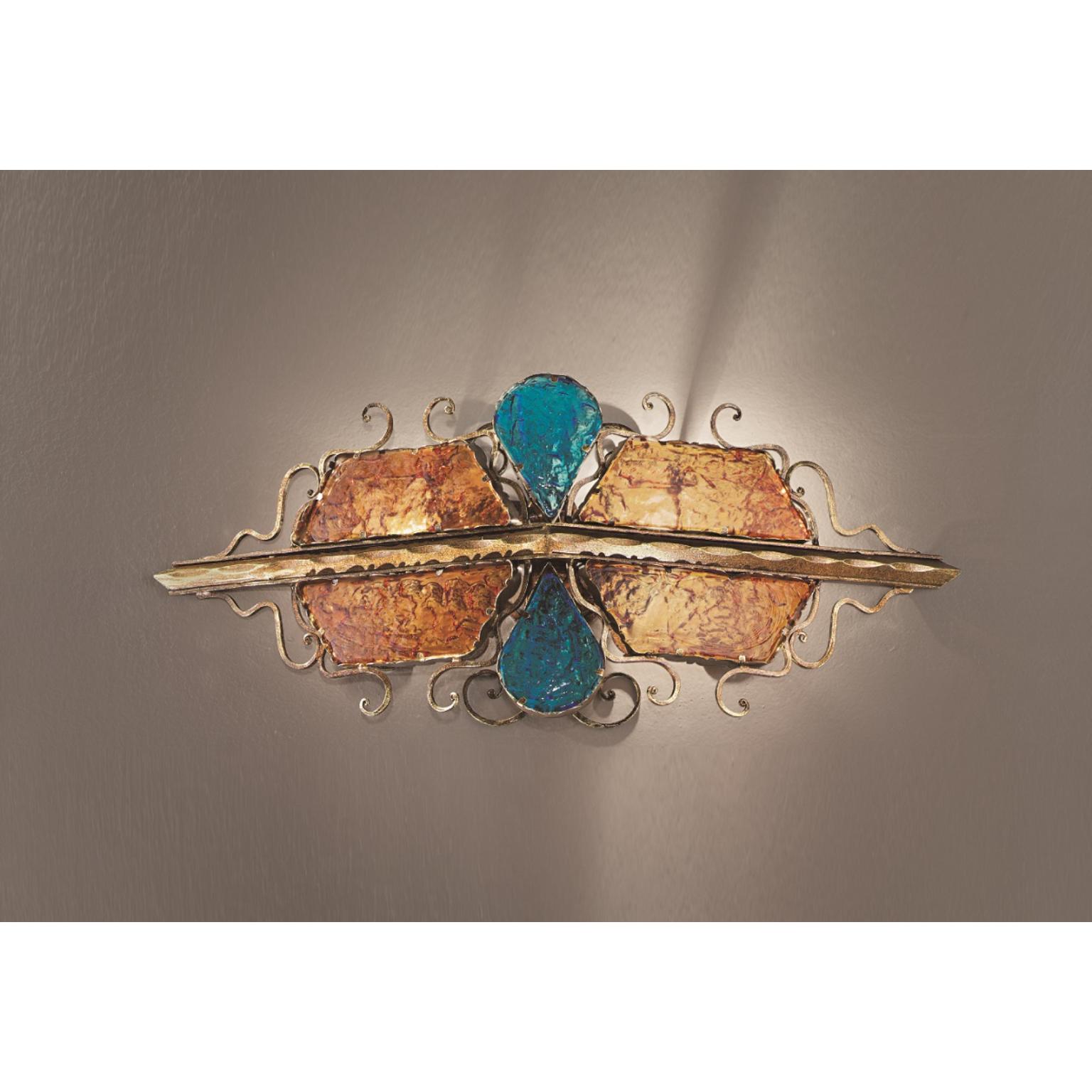 Lámpara de pared Fleur Deco de MM Lampadari
Dimensiones: P 25 x An 60 x Al 147 cm.
Materiales: Vidrio vertido martillado.

Las dimensiones pueden variar. Todas nuestras lámparas pueden cablearse según cada país. Si se vende a EE.UU., se cableará