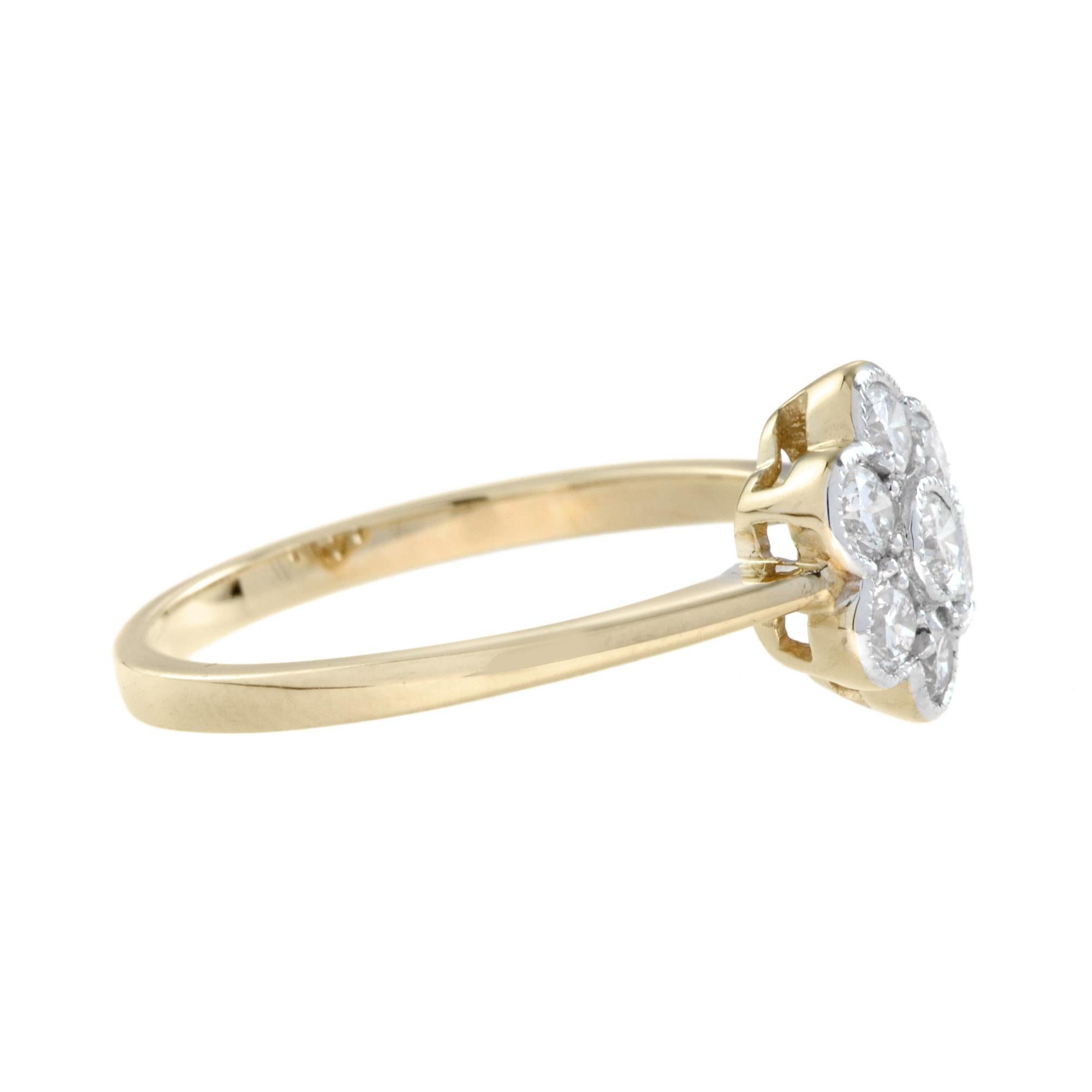 En vente :  Bague à grappe de diamants en forme de fleur en or blanc 14 carats avec bord jaune 3