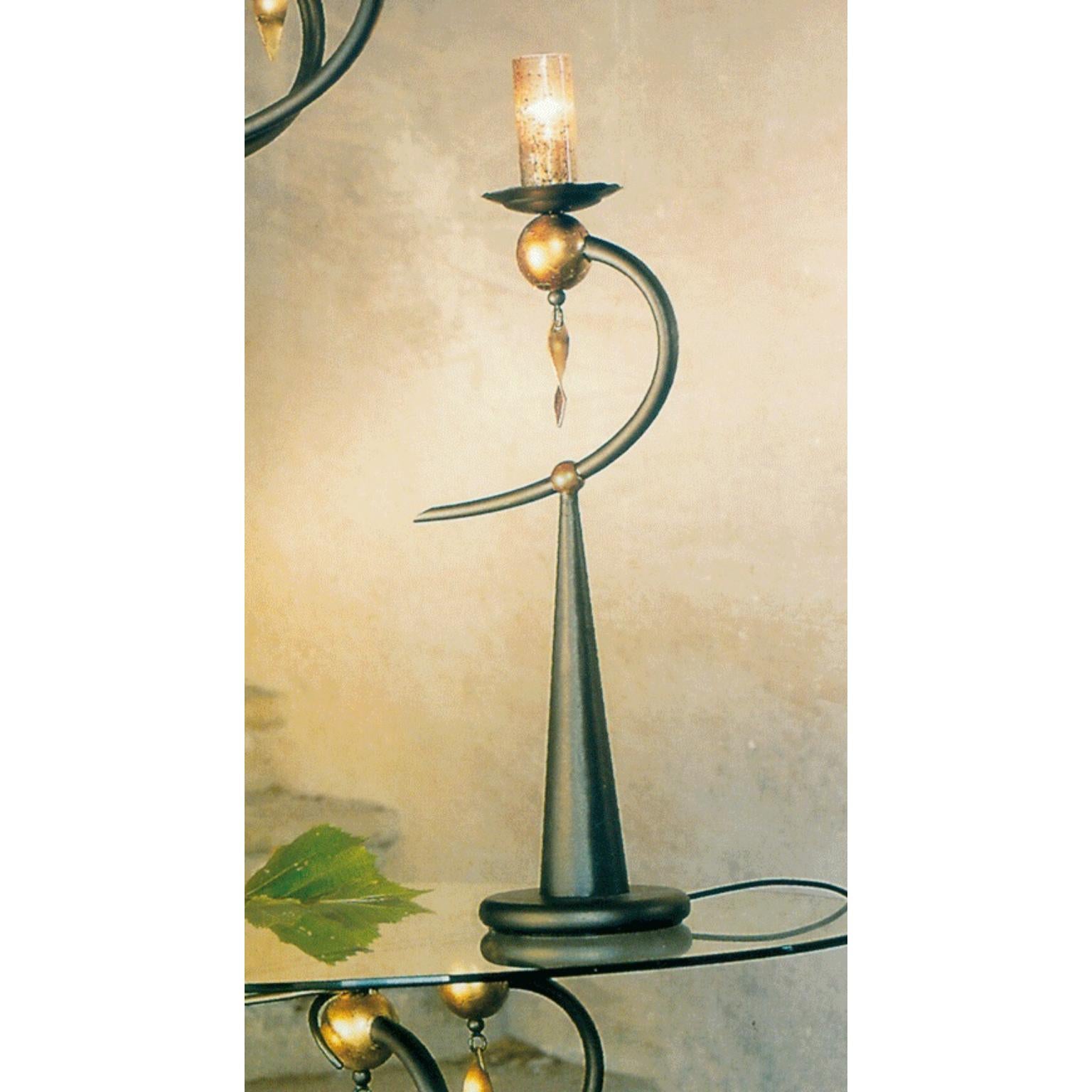 Fleur Iris CL Lamp by MM Lampadari
Dimensions: Ø 18 x H 79 cm.
Materials: Metal and Murano glass. 

All our lamps can be wired according to each country. If sold to the USA it will be wired for the USA for instance. Please contact us.

An ancient