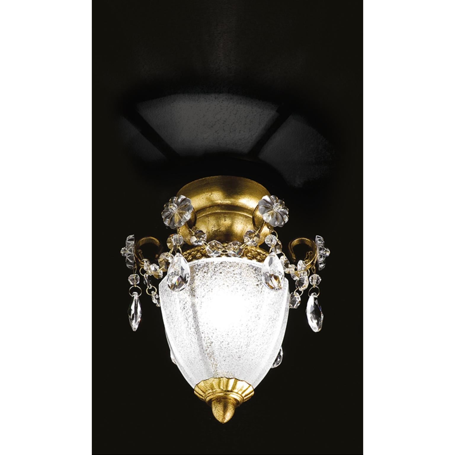 Fleur Rugiada Einbaubeleuchtung von MM Lampadari
Abmessungen: Ø 26 x H 28 cm. 
MATERIALIEN: Metall und Murano-Glas.

Alle unsere Lampen können je nach Land verkabelt werden. Wenn es in die USA verkauft wird, wird es zum Beispiel für die USA