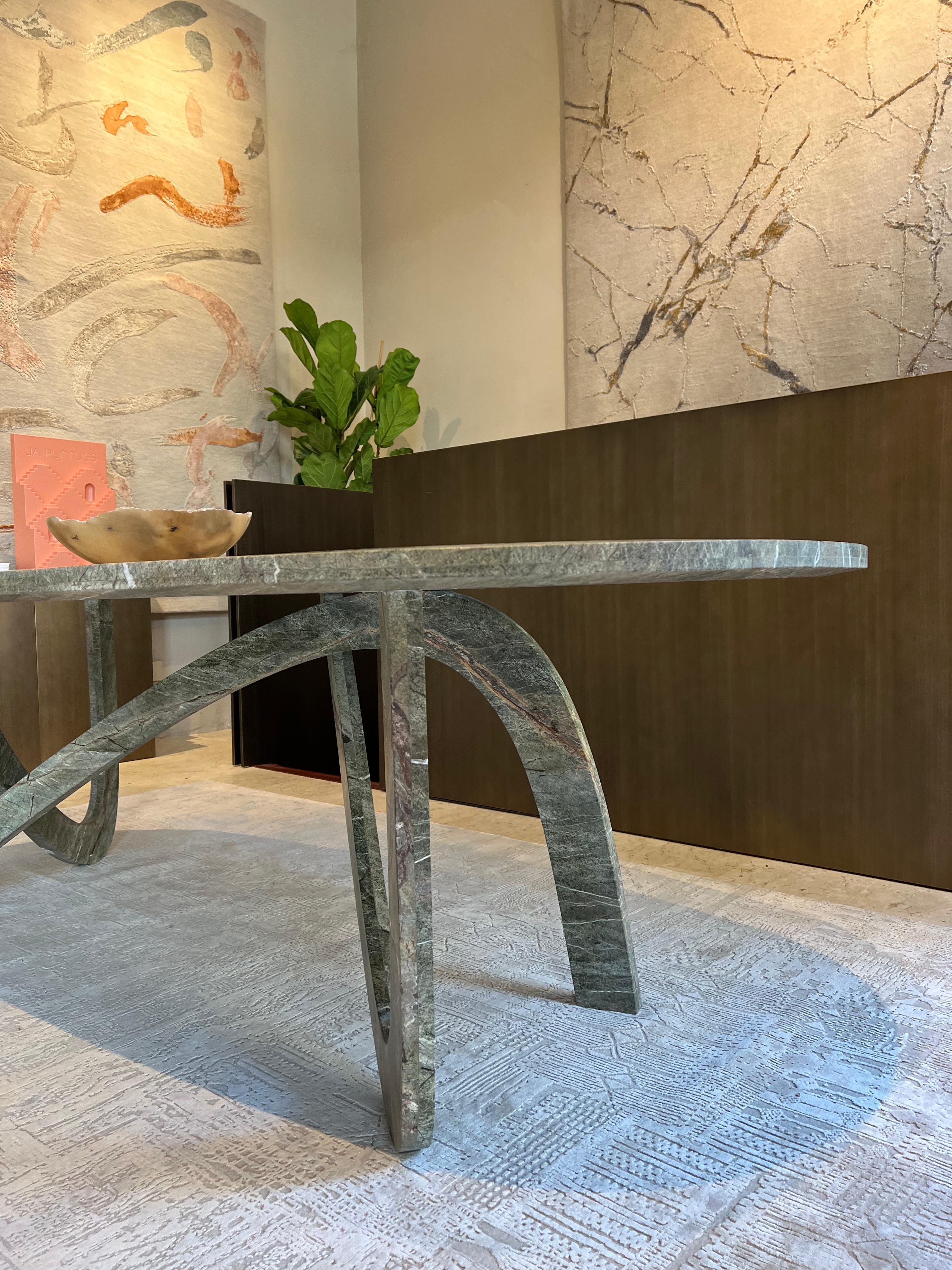Table de salle à manger contemporaine sculpturale en marbre Fleur par dAM Atelier en vente 5