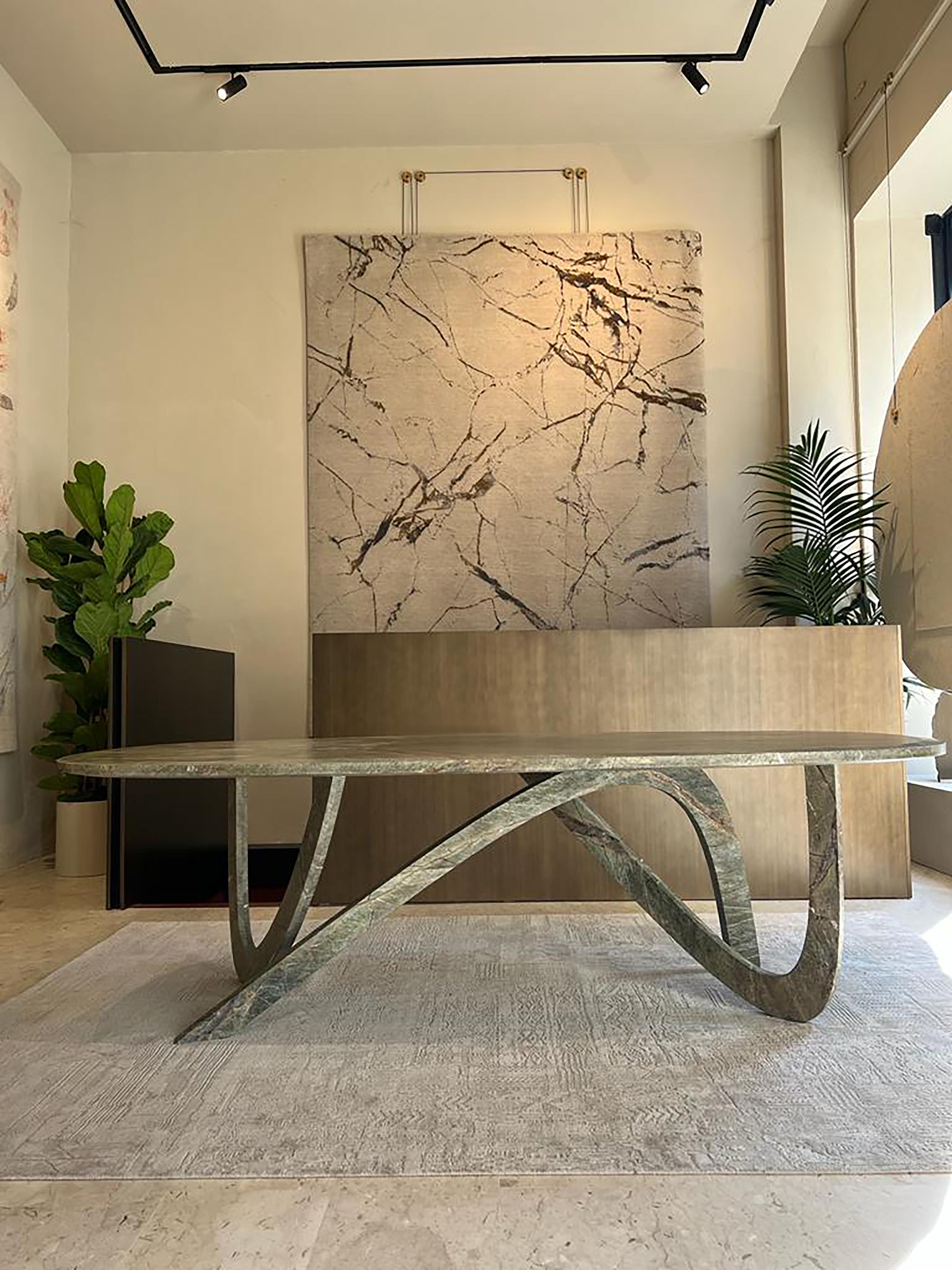 XXIe siècle et contemporain Table de salle à manger contemporaine sculpturale en marbre Fleur par dAM Atelier en vente