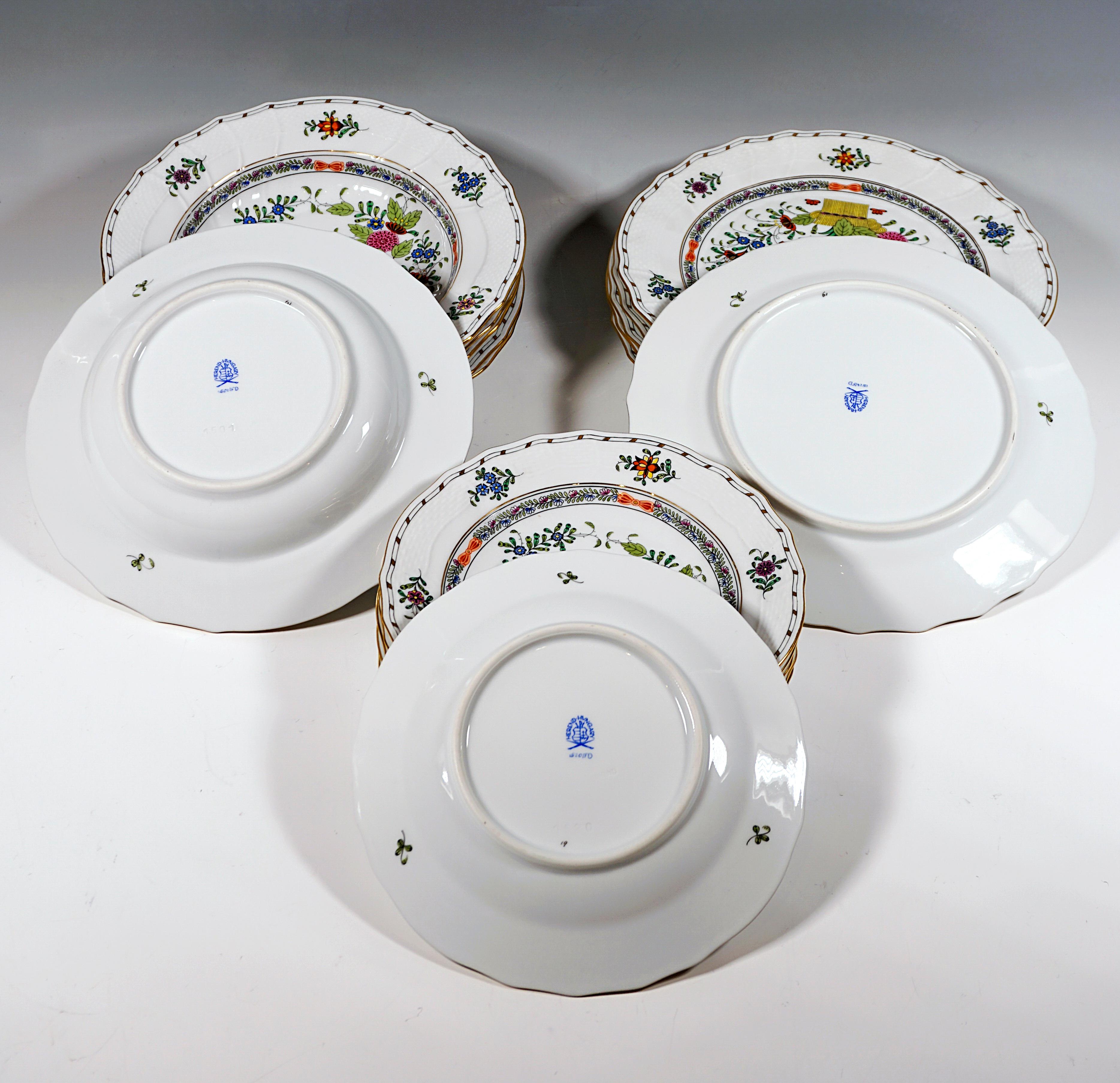 Painted Fleurs Des Indes Dinner Set For 6 Persons, Herend Hungary, 20th Century