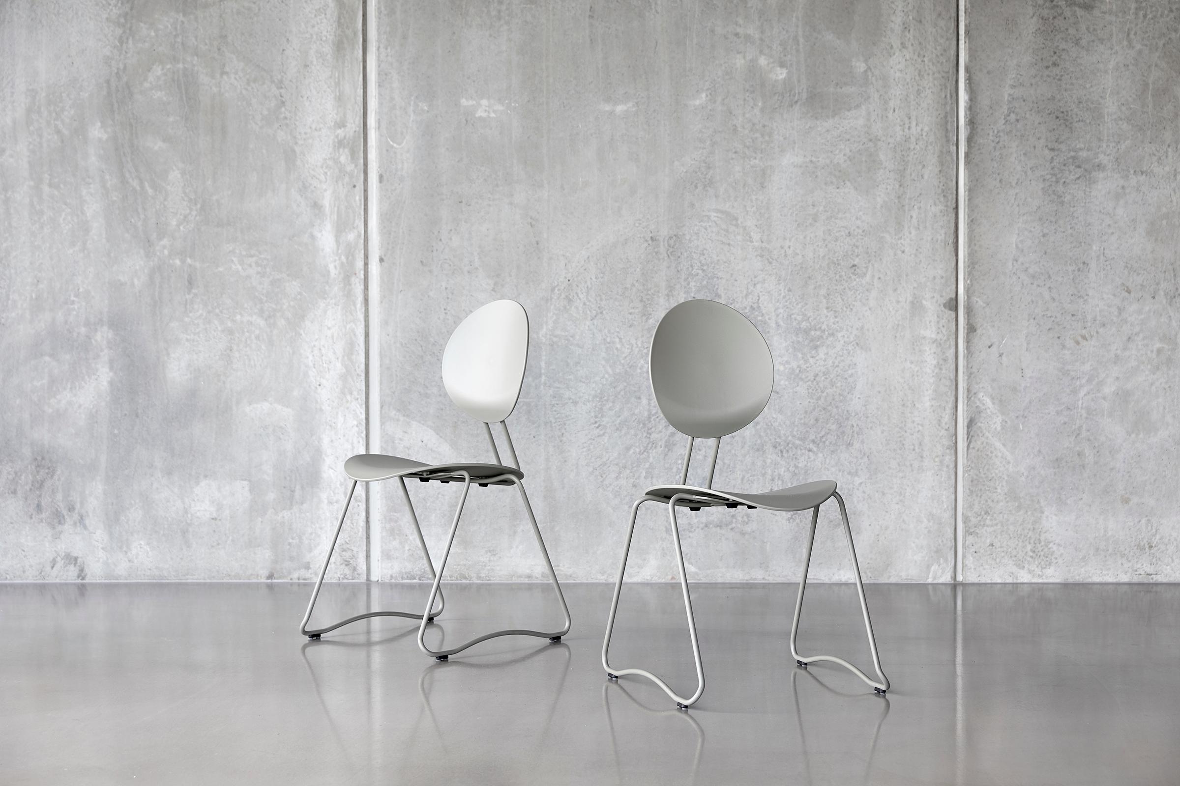 Modern FLEX Chair in Black Powder-Coated Steel Sledge Frame by Verner Panton Quickship