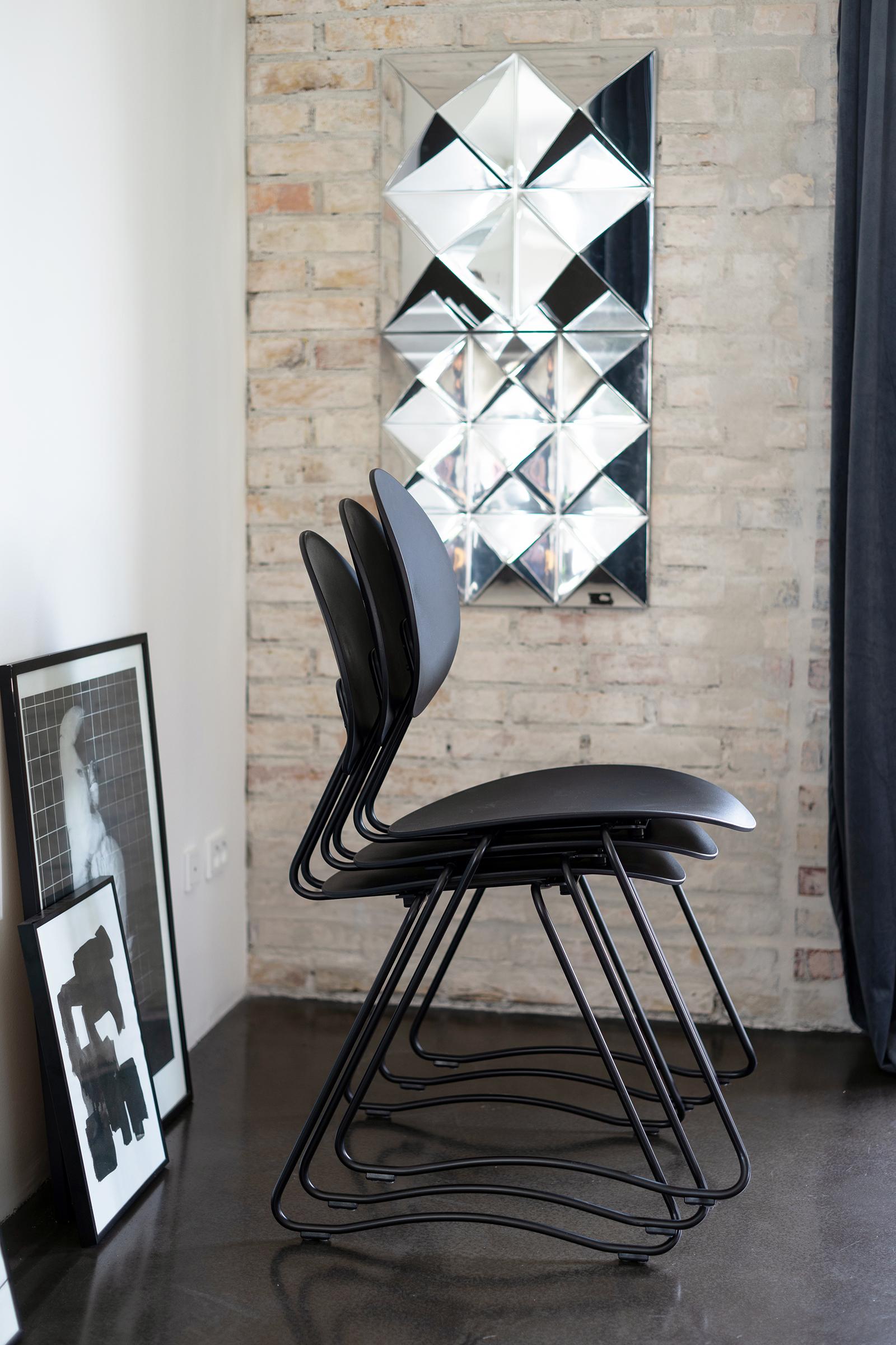 FLEX Chair in Black Powder-Coated Steel Sledge Frame by Verner Panton Quickship In New Condition In Horsens, DK