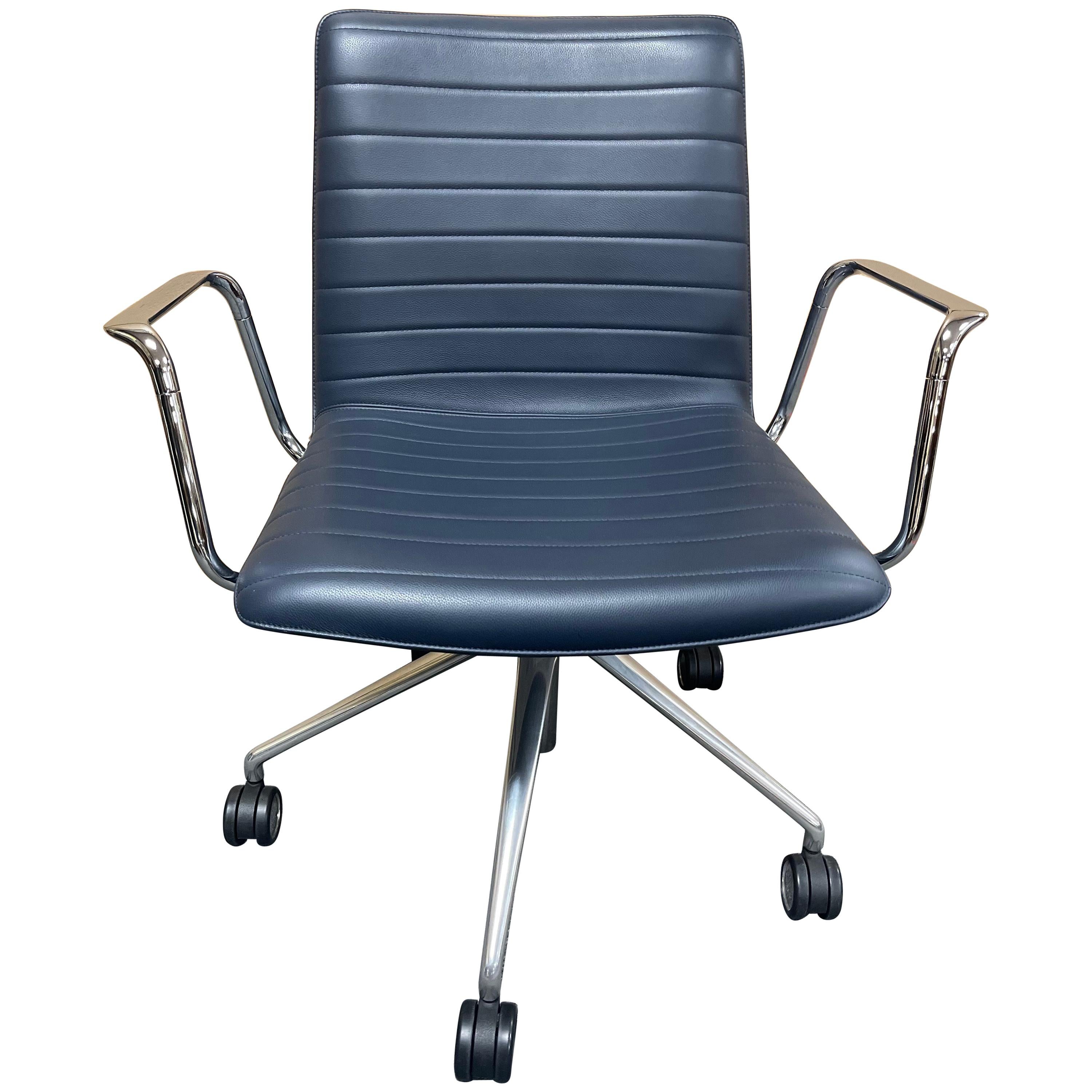 Flex Corporate SO1660 Office Armchair by Piergiorgio Cazzaniga for Andreu World For Sale