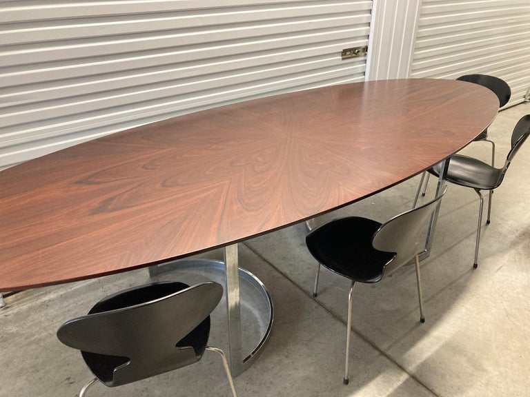Modern Flexform 'Arthur' Rosewood Elliptical Conference Dining Table on Chrome Base For Sale