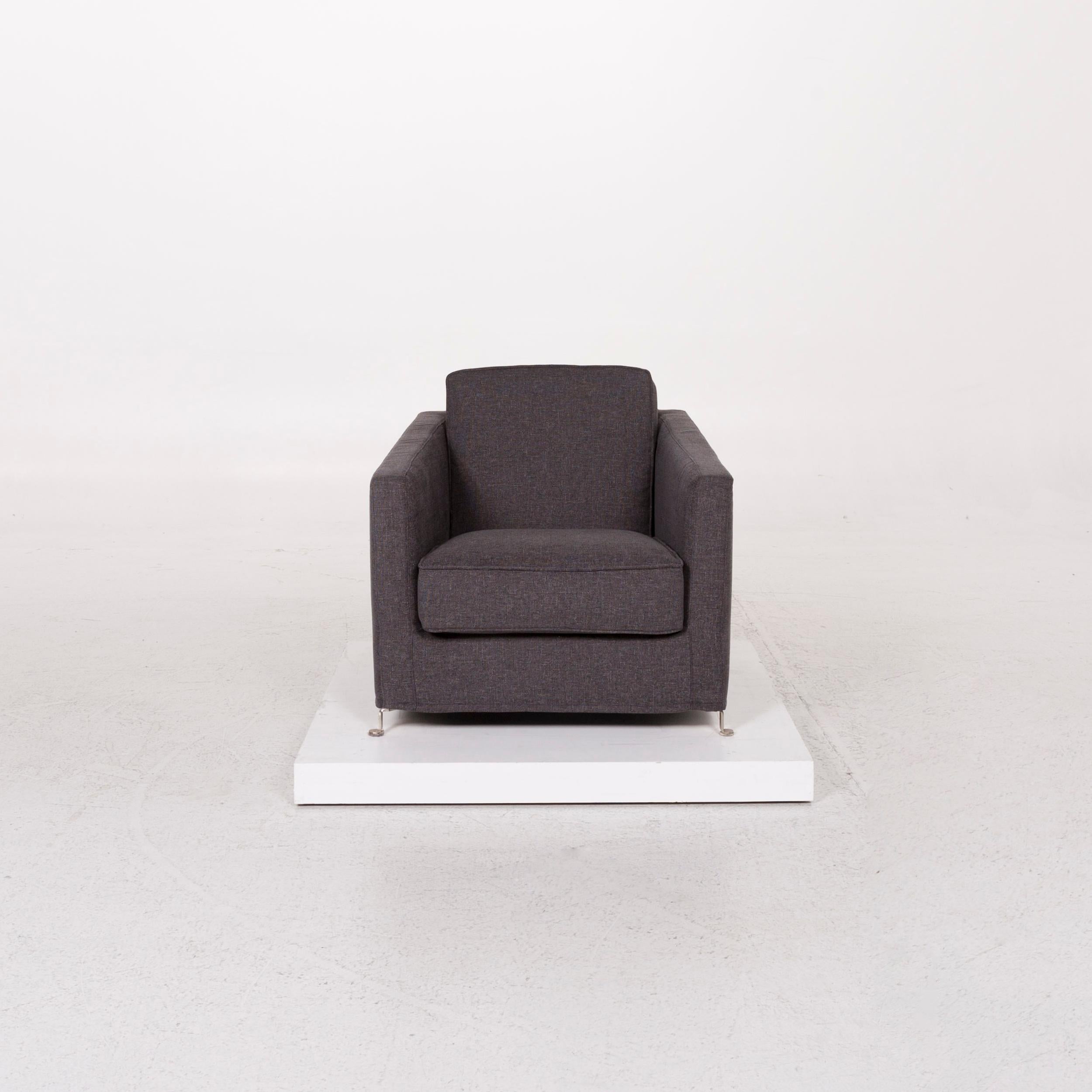 We bring to you a Flexform fabric armchair gray anthracite.
     
 

 Product measurements in centimeters:
 

Depth 89
Width 74
Height 69
Seat-height 40
Rest-height 55
Seat-depth 57
Seat-width 50
Back-height 35.
