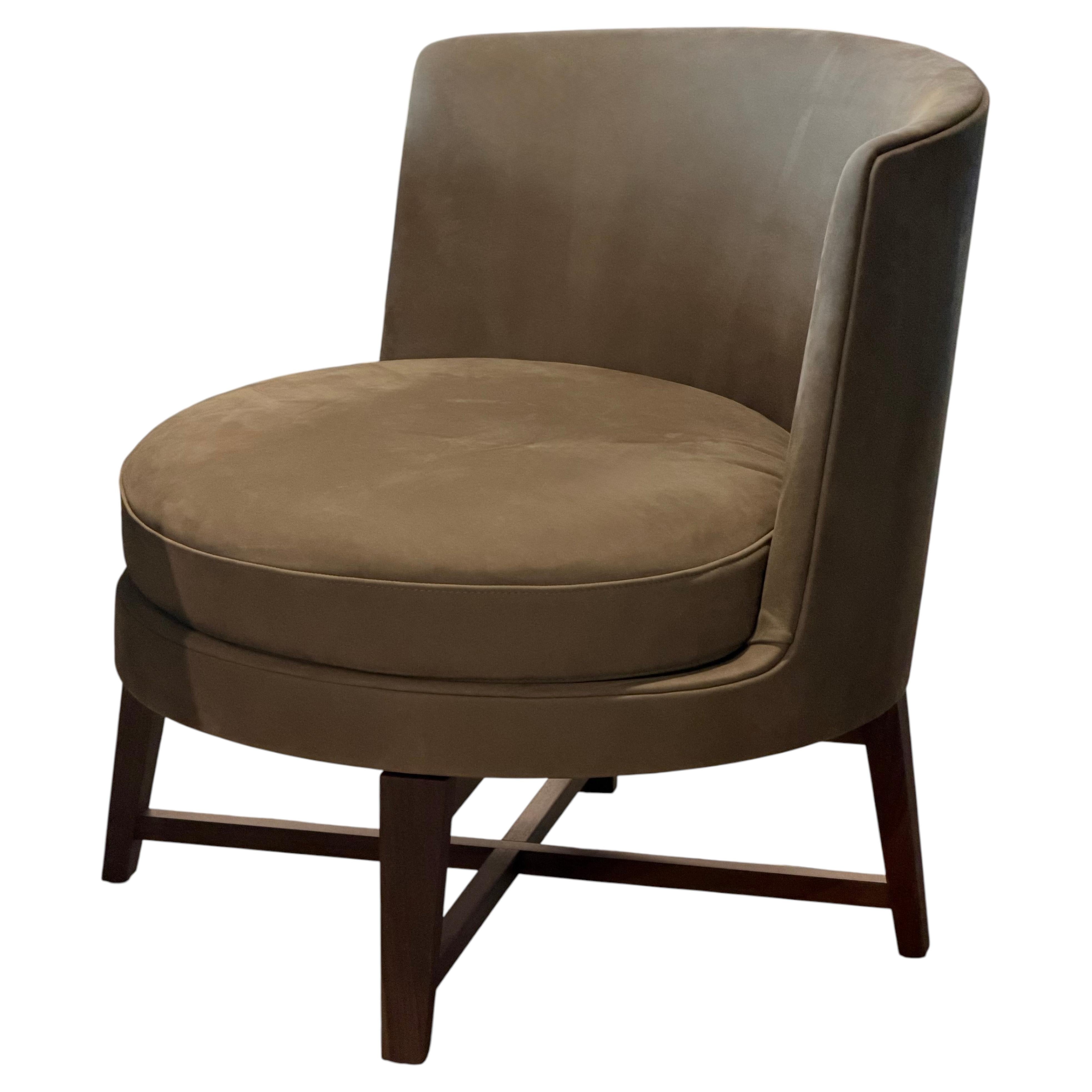 Flexform Feel Good Armchair by Antonio Citterio, Leather and Walnut Base
