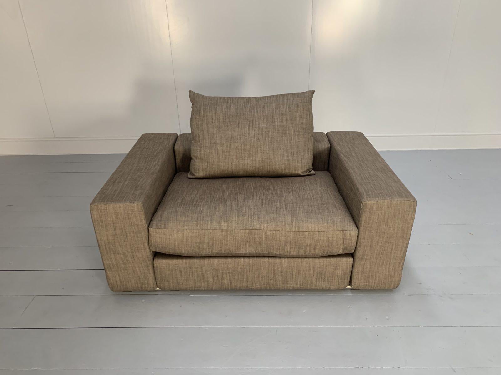 Flexform “Groundpiece” Sofa & 2 Armchair Suite, in Woven Linen For Sale 6