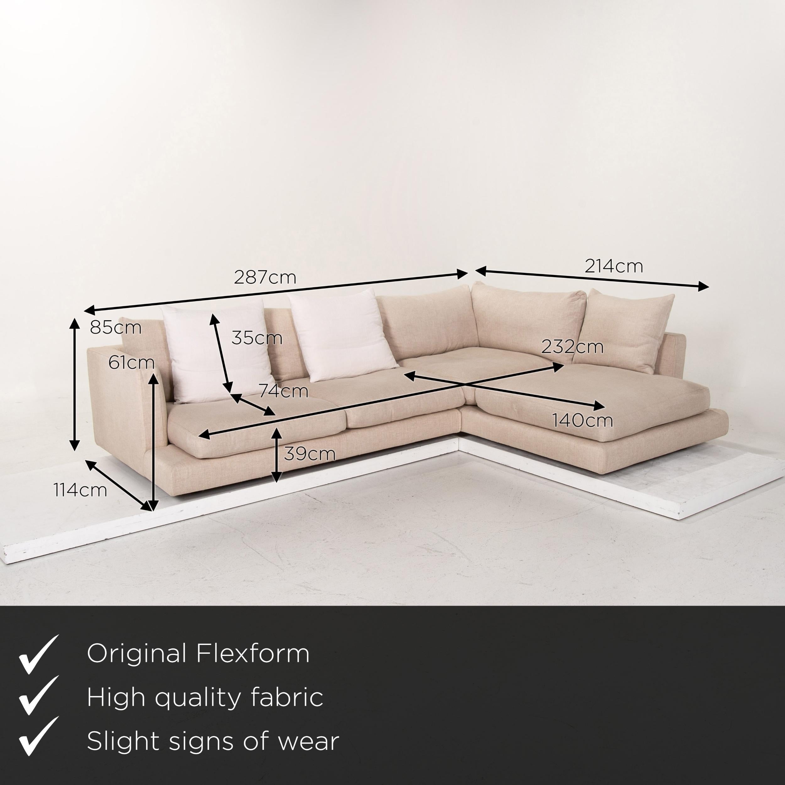 We present to you a Flexform Long Island fabric corner sofa cream sofa couch.


 Product measurements in centimeters:
 

Depth 114
Width 287
Height 85
Seat height 39
Rest height 61
Seat depth 74
Seat width 232
Back height 35.
 