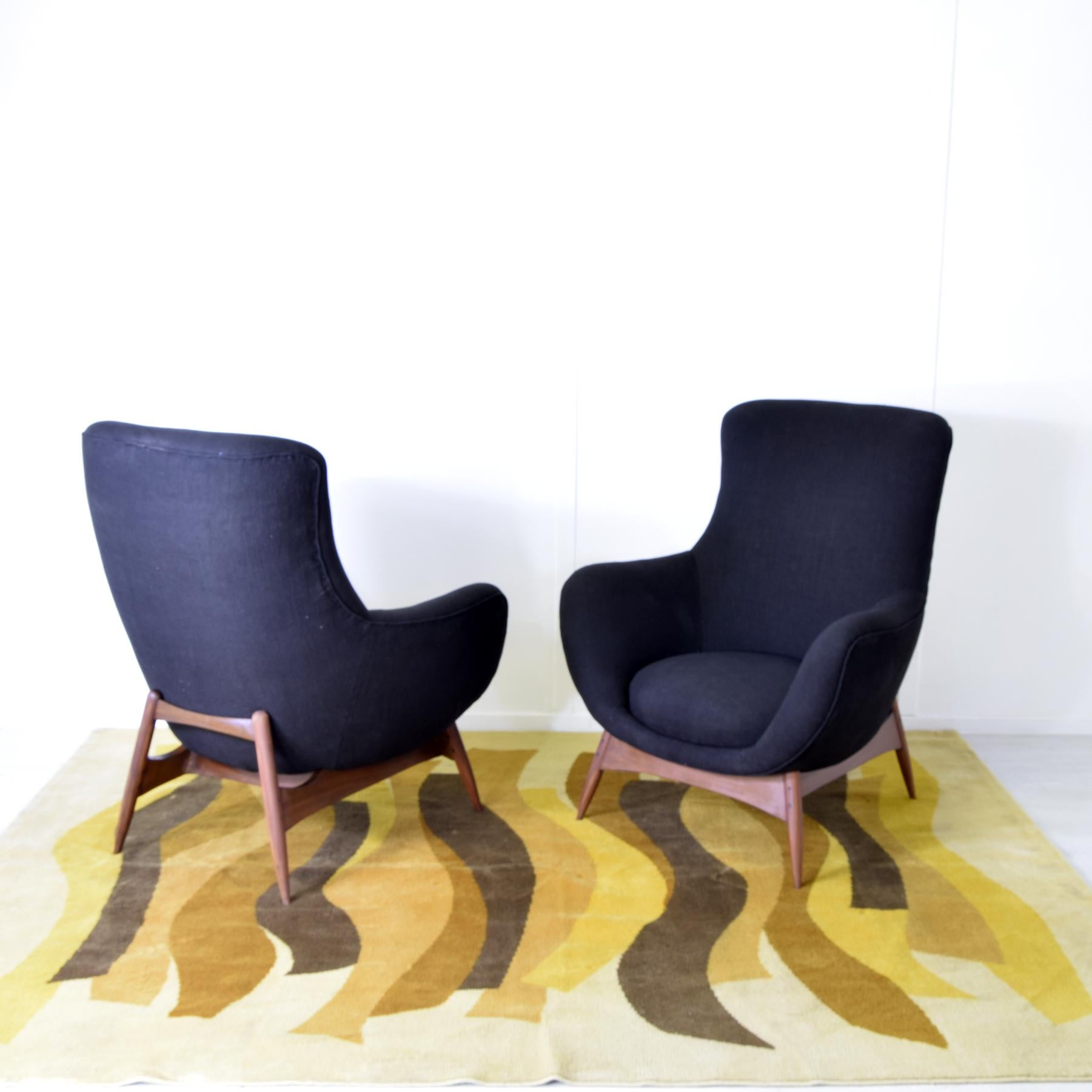 Flexform set of two armchairs 1950s For Sale 4