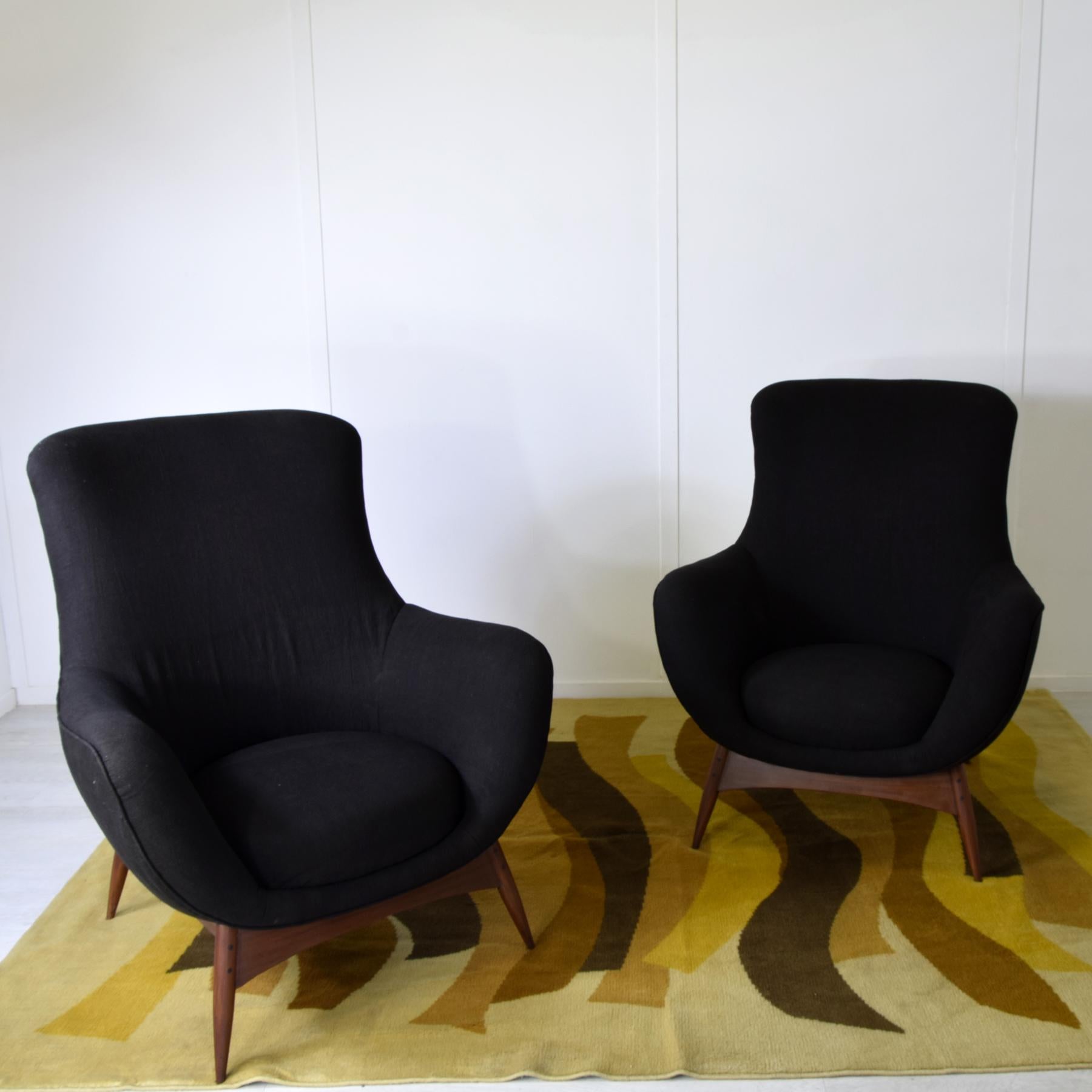Fabric Flexform set of two armchairs 1950s For Sale