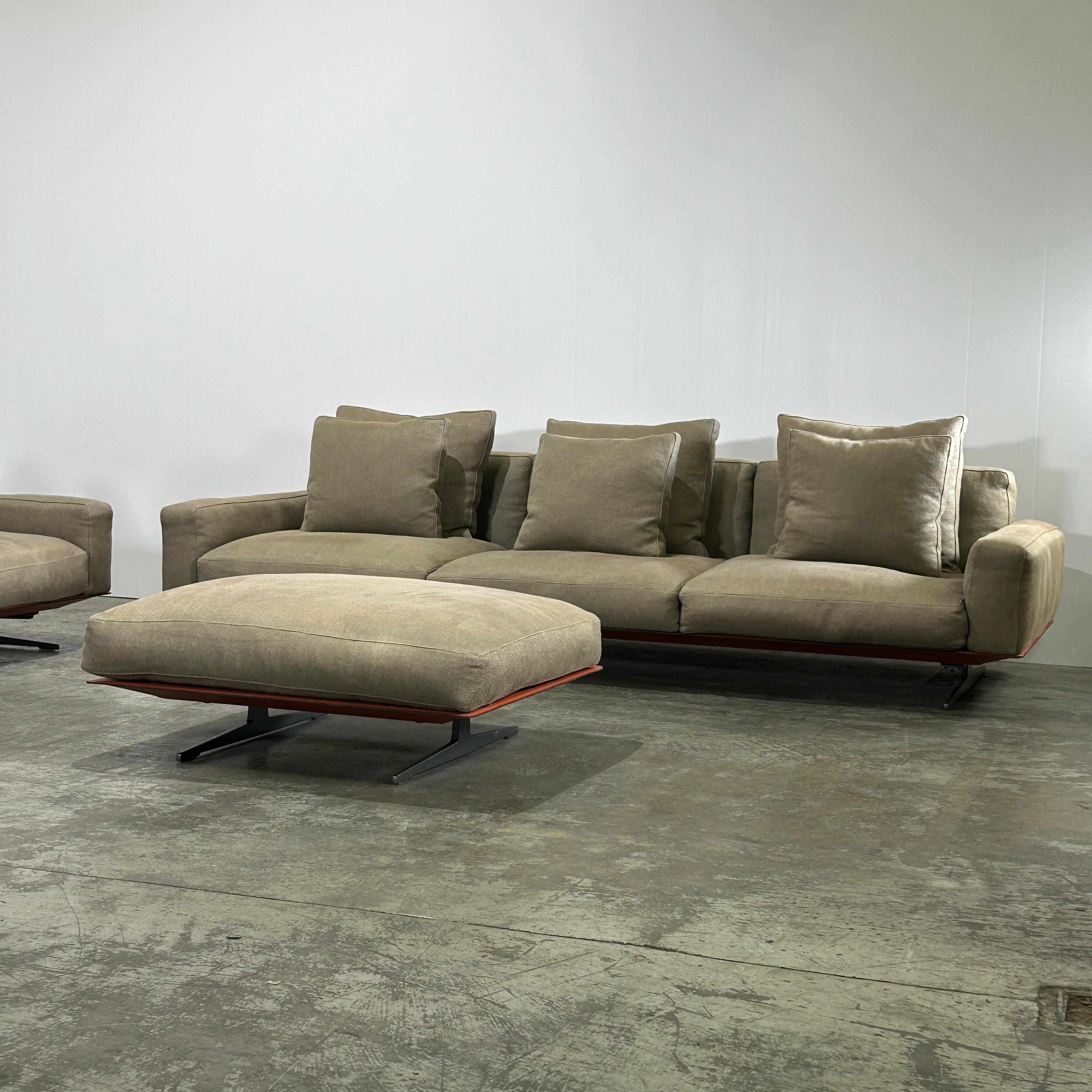 Flexform Soft Dream Three Seater Sofa & Ottoman For Sale 2
