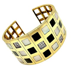Bracelet jonc large souple de 1 1/16 pouce avec diamants, nacre et onyx
